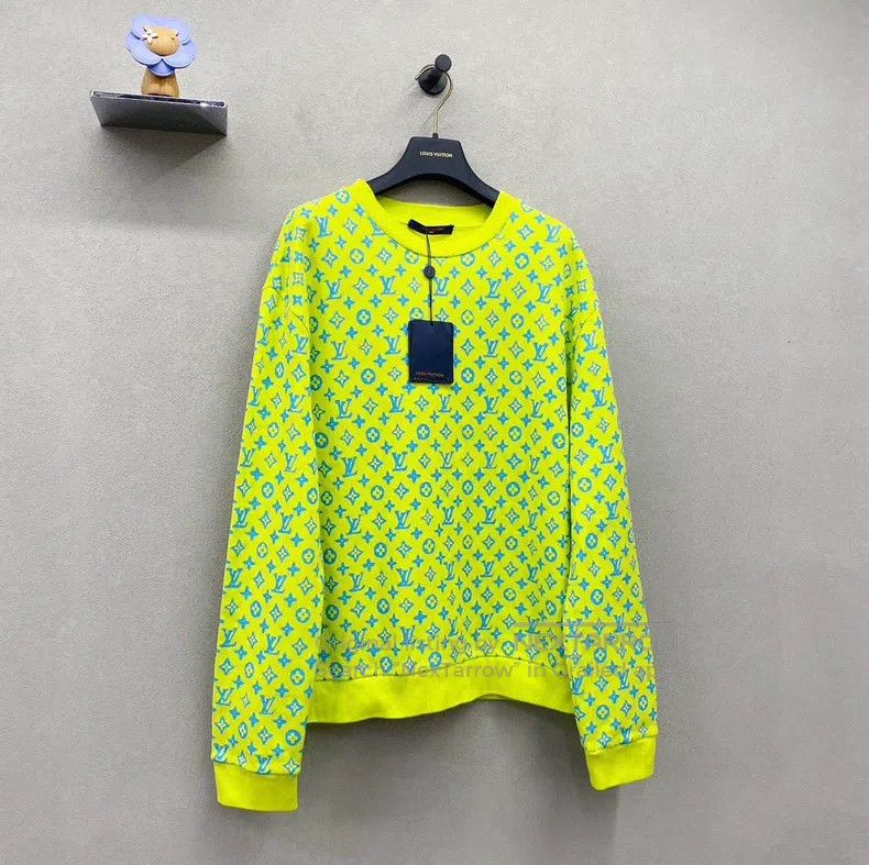 Louis Vuitton Louis Vuitton Yellow Sweater with Full Logo sweatshirt Size US L / EU 52-54 / 3 - 3 Thumbnail