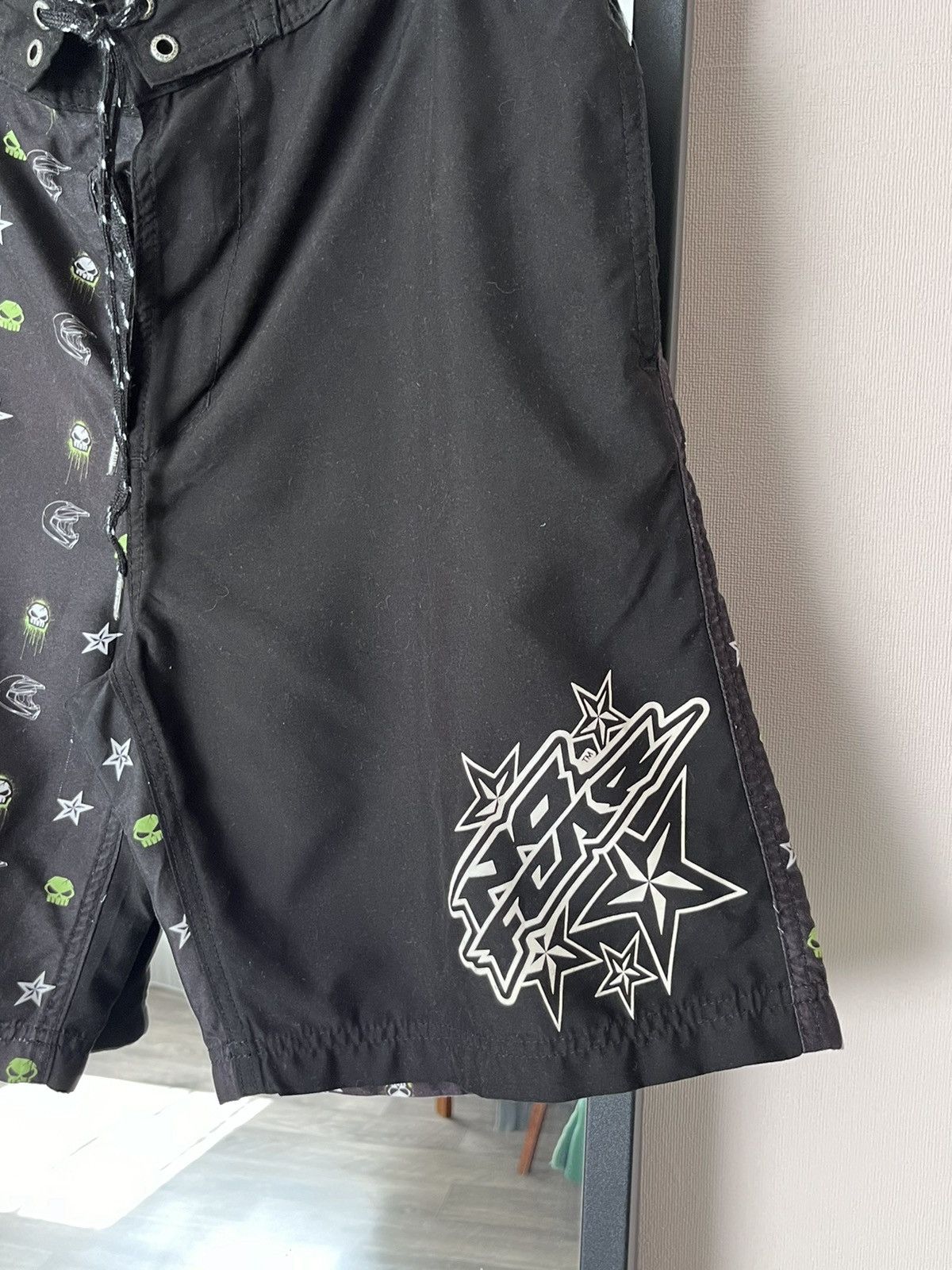 No Fear 🩸RARE🩸No Fear 00s Vintage Big Logo Board Shorts Size S Size US 30 / EU 46 - 3 Thumbnail