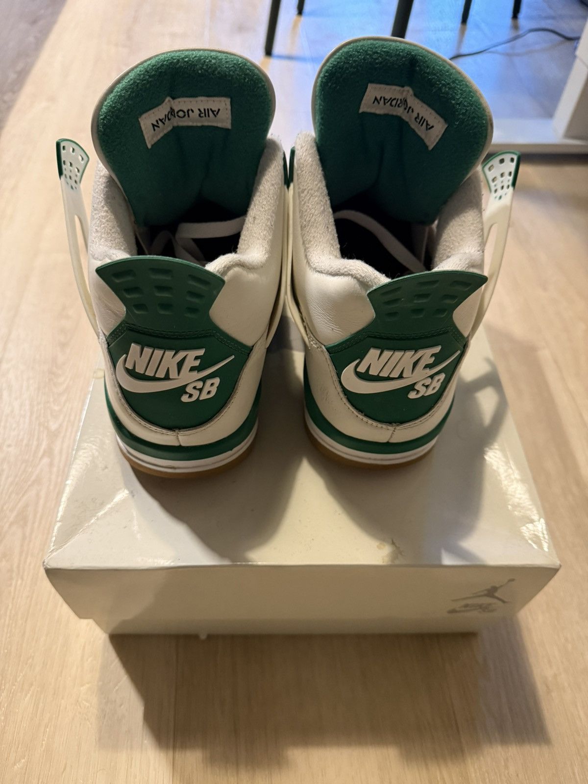 Jordan Brand Jordan 4 SB Pine Green Size US 10.5 / EU 43-44 - 4 Thumbnail