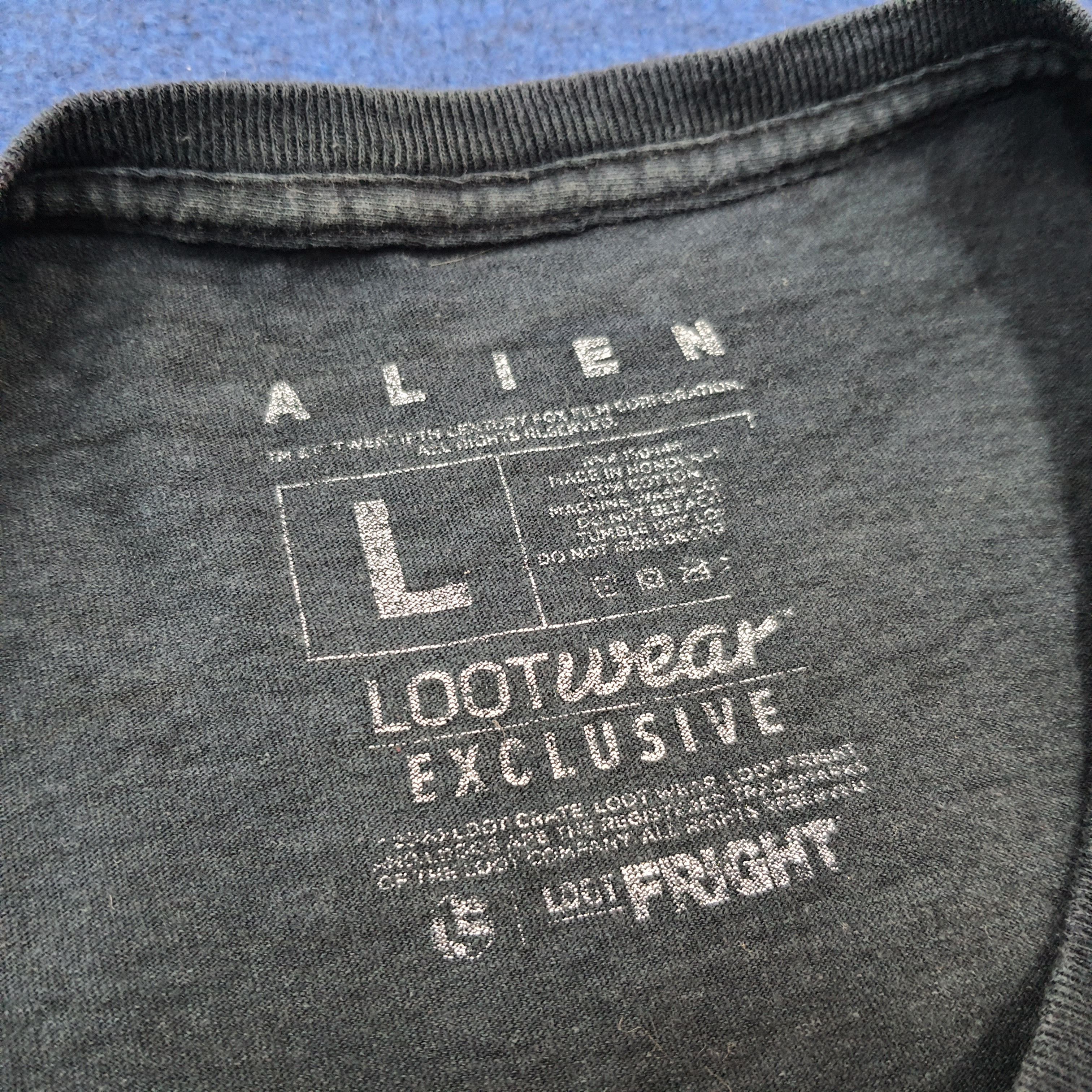 Vintage Vintage Alien American Movie Tshirt Size US L / EU 52-54 / 3 - 6 Thumbnail