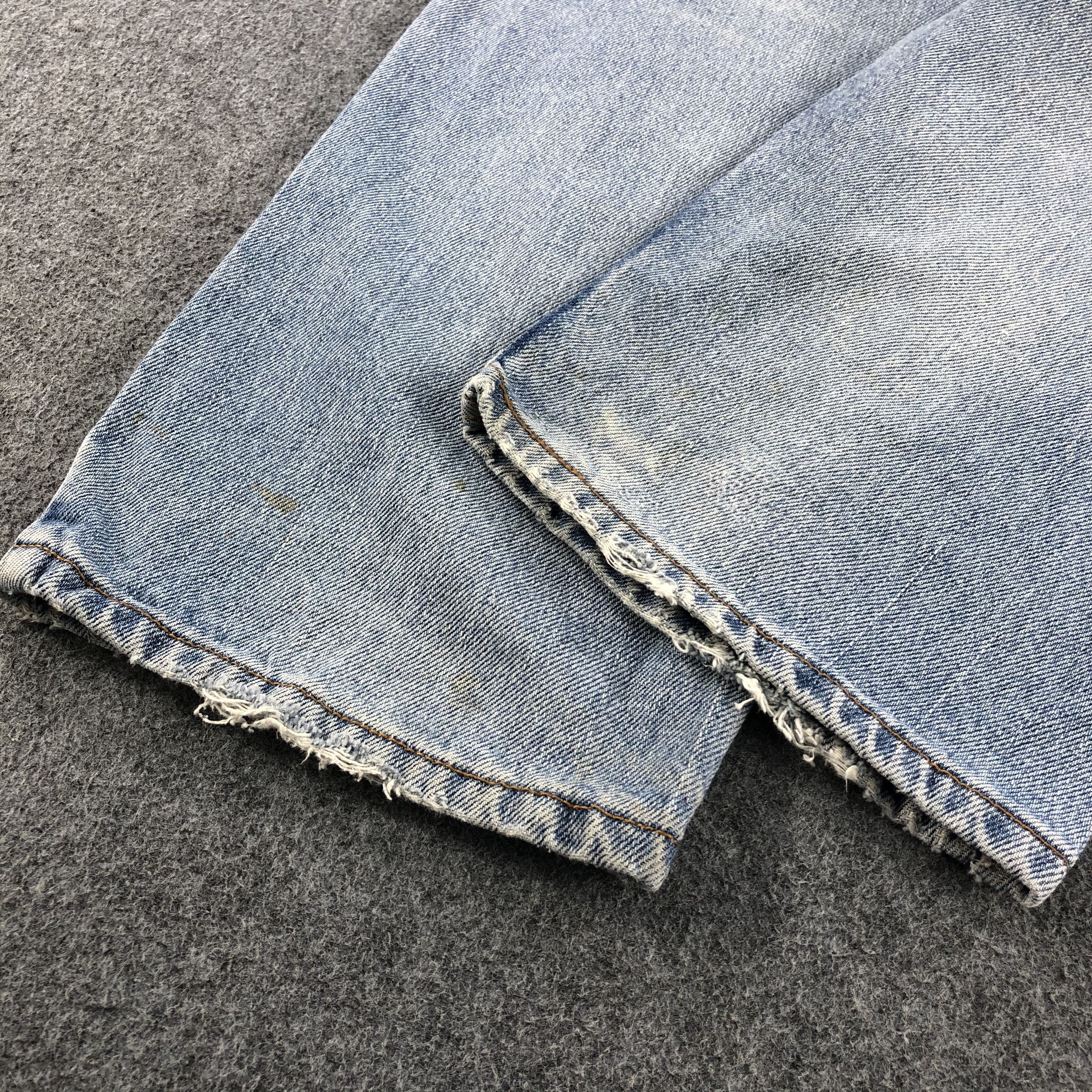 Levi's Vintage Light Wash Distress Levis 505 Jeans-J1212 Size US 33 - 6 Thumbnail