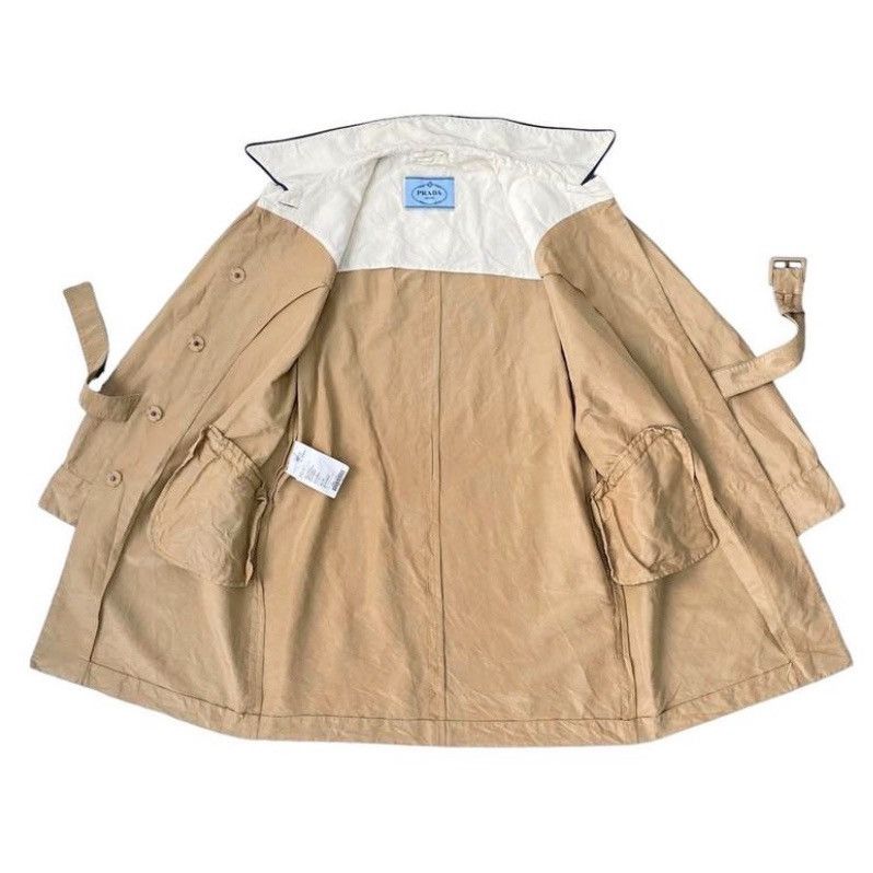 Prada 🧿silk western style belted trench coat with contrast yoke Size M / US 6-8 / IT 42-44 - 2 Thumbnail