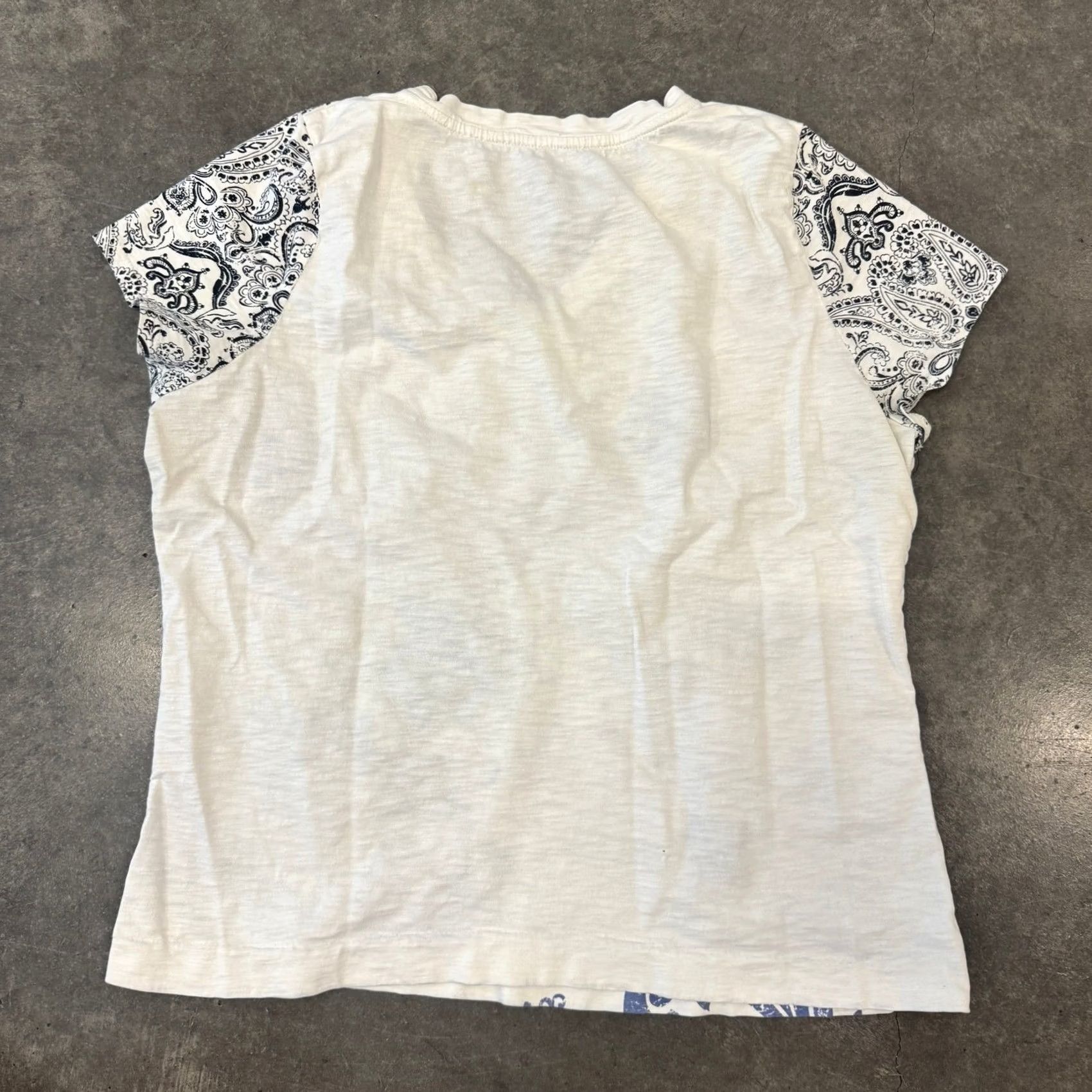 Vintage VINTAGE Y2K White Blue Graphic Grunge Cross Short Sleeve Tee Women's XL Size 40" / US 18 - 2 Thumbnail
