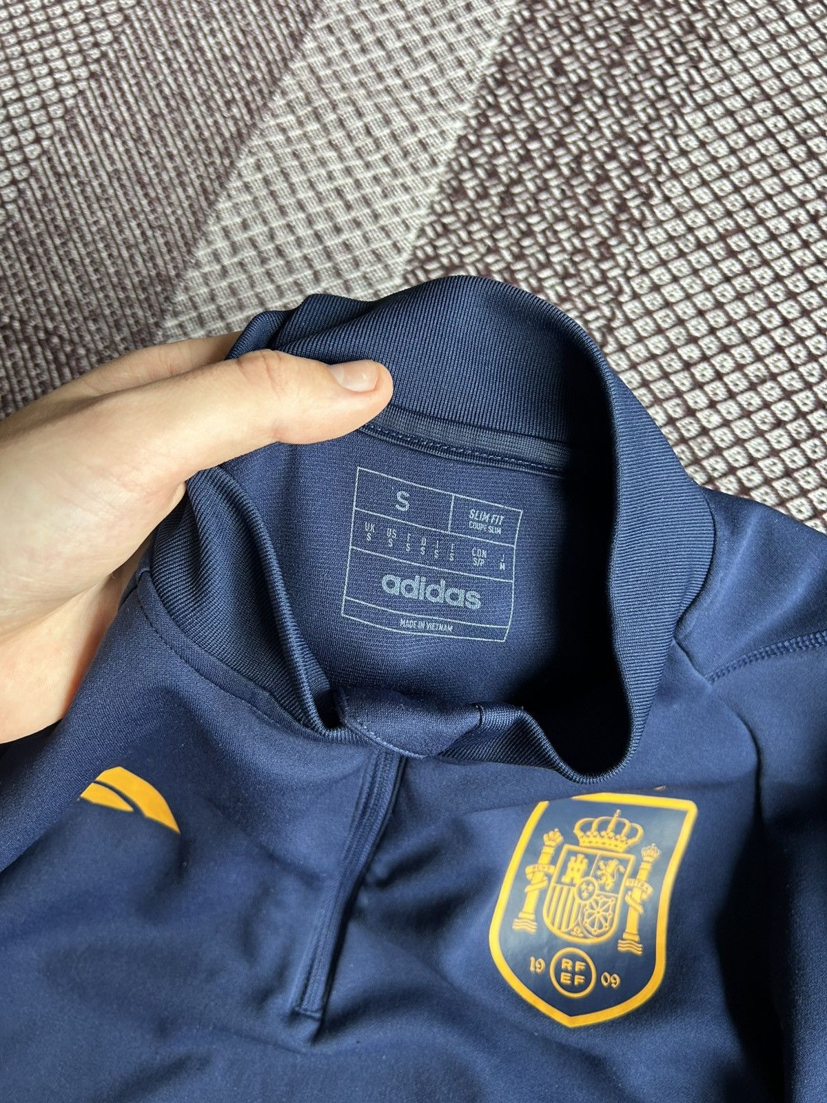 Adidas Spain Training Top Long Sleeve Soccer Jersey Size S Size US S / EU 44-46 / 1 - 7 Thumbnail