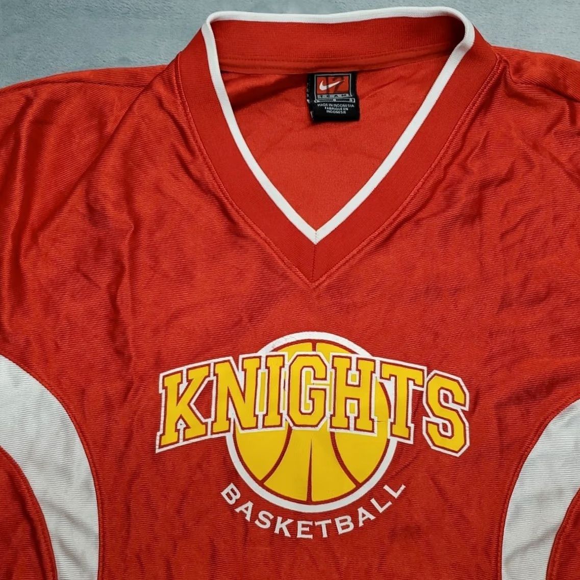 Nike VINTAGE Nike Team Jersey Womens L Red Knights Basketball V Neck Athletic Warm Up Size L / US 10 / IT 46 - 4 Thumbnail