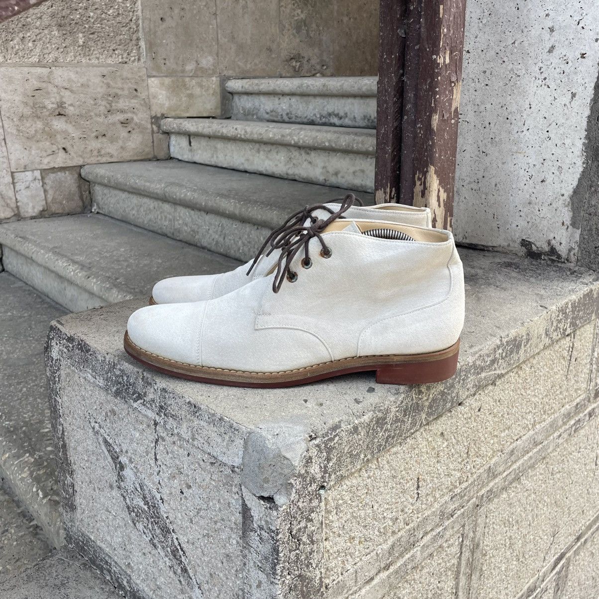 Balenciaga Balenciaga Cream White Suede Desert Boots Size US 11 / EU 44 - 3 Thumbnail