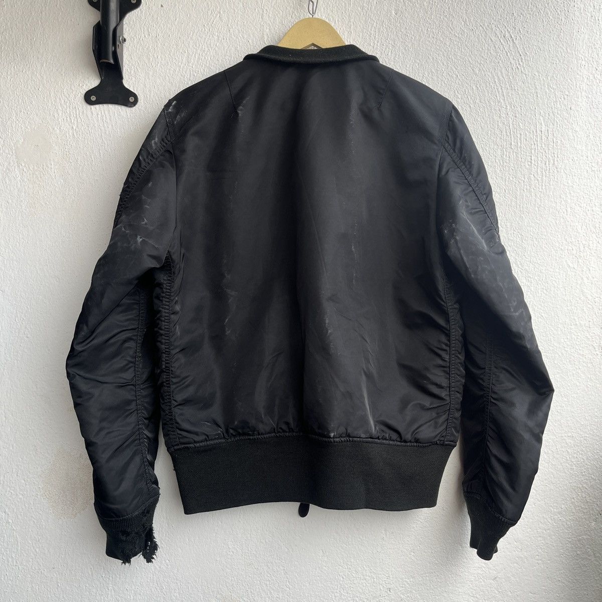 VINTAGE ALPHA INDUSTRIES AVIREX MA-1 BOMBER FLIGHT JACKET