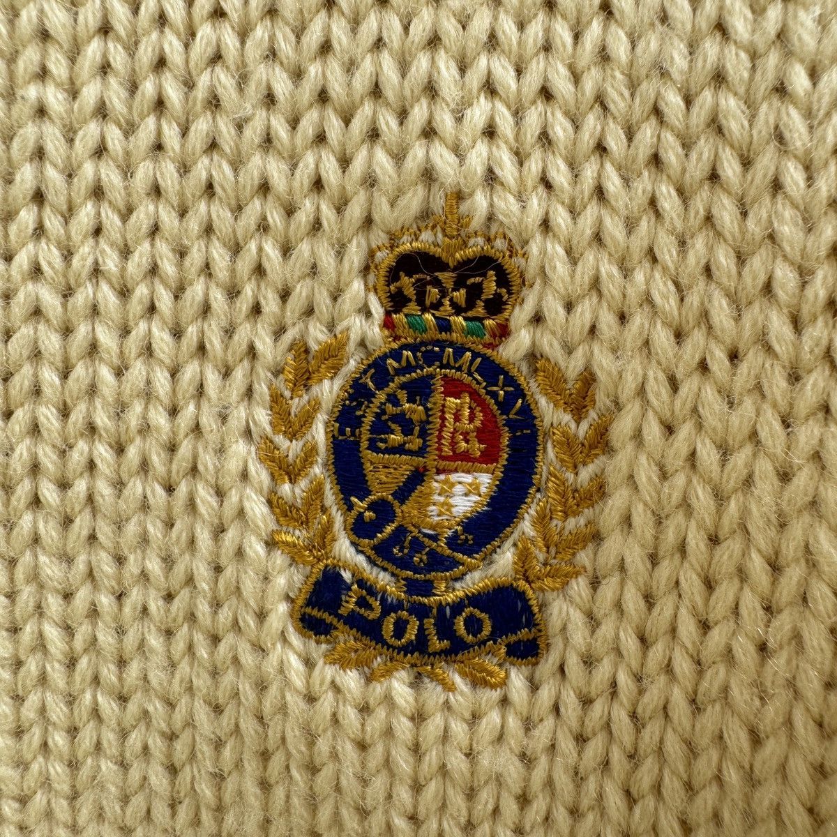 Polo Ralph Lauren Polo Ralph Lauren 90's Heavy Wool Crest Logo Ivory Knit Size US M / EU 48-50 / 2 - 4 Thumbnail