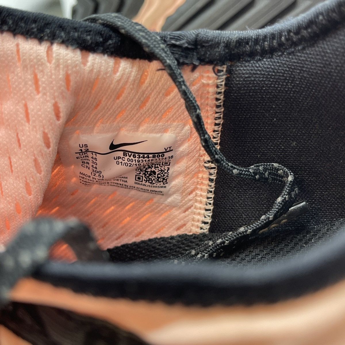 Nike Acg react terra glob melon tint Size US 12 / EU 45 - 8 Thumbnail