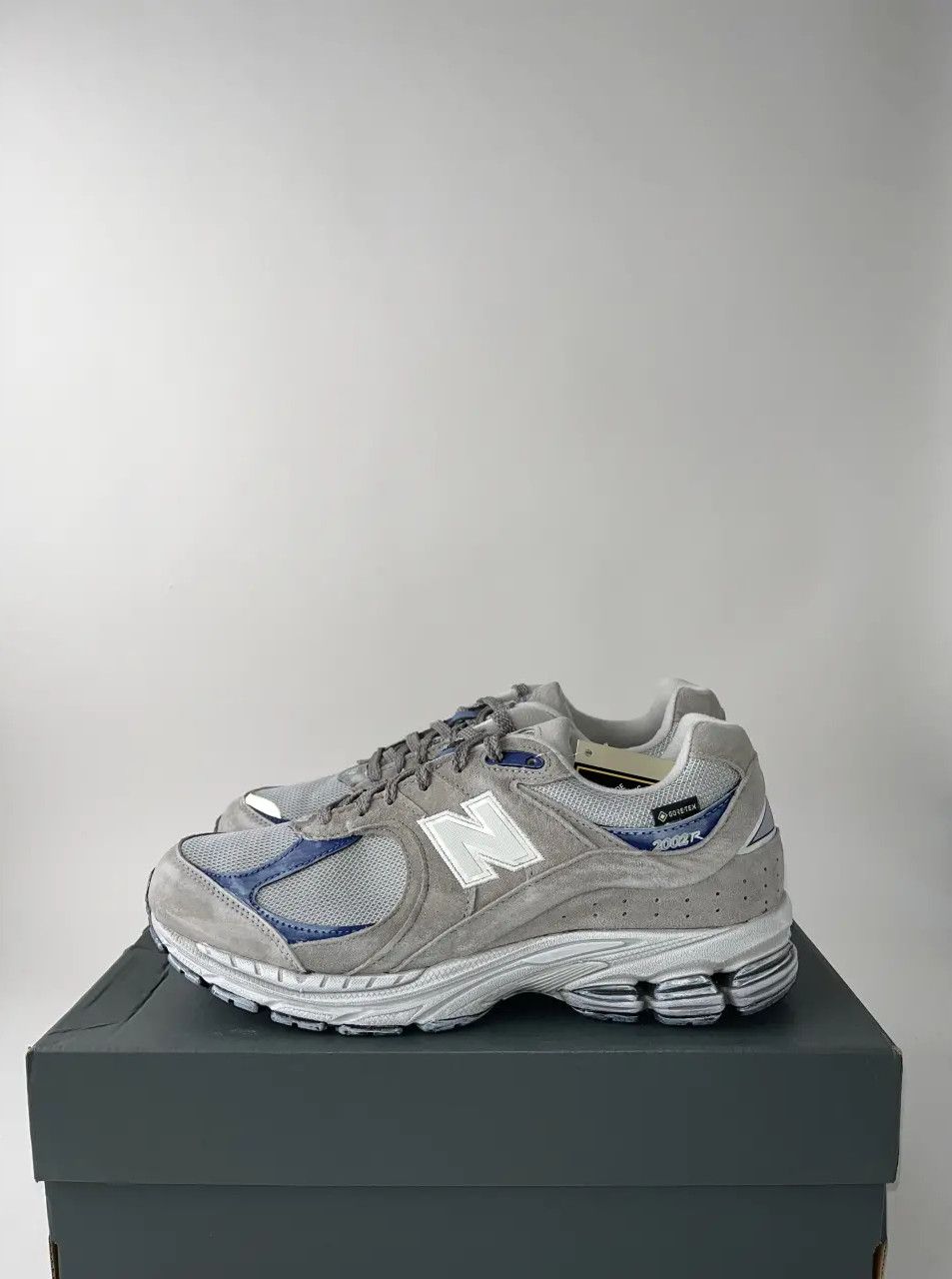 New Balance New Balance 2002R Gore-Tex Marblehead Moon Shadow Size US 9 / EU 42 - 3 Thumbnail