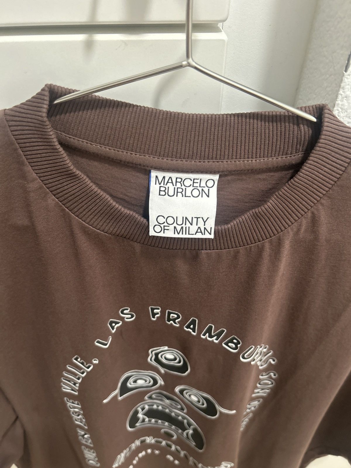 Marcelo Burlon Marcelo Burlon Mask T-Shirt Brown fits Large! Size US M / EU 48-50 / 2 - 3 Thumbnail