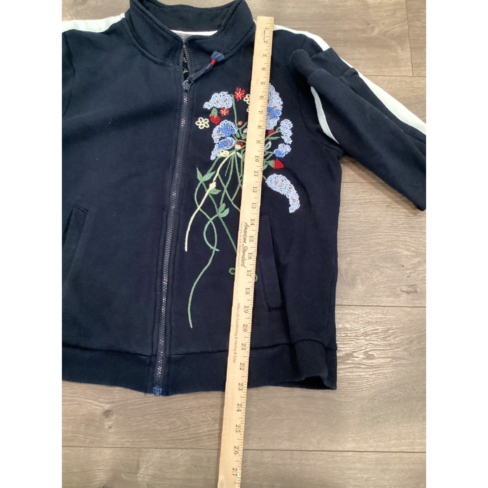 Anthropologie Anthropologie Lizzie Floral Embroidered Full Zip Sweatshirt Jacket Size L Dark Navy/Multi Womens Size L / US 10 / IT 46 - 5 Thumbnail
