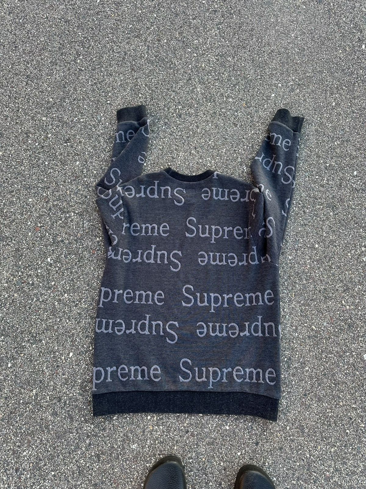 Supreme Supreme jacquard all over logo sweater Size US L / EU 52-54 / 3 - 2 Thumbnail