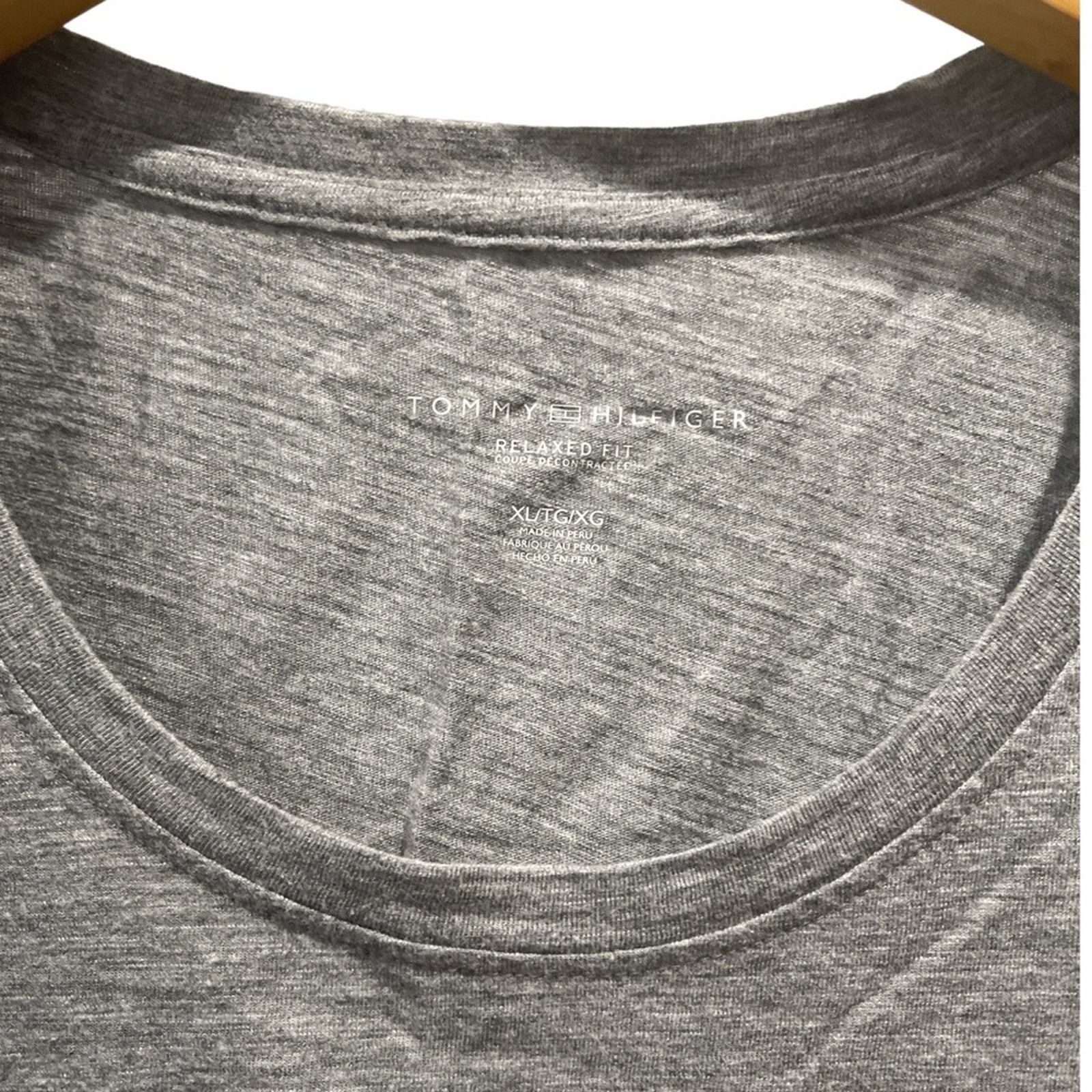 Tommy Hilfiger TOMMY HILFIGER Women’s Gray Cropped Logo Tee Sz XL Size XL / US 12-14 / IT 48-50 - 4 Thumbnail