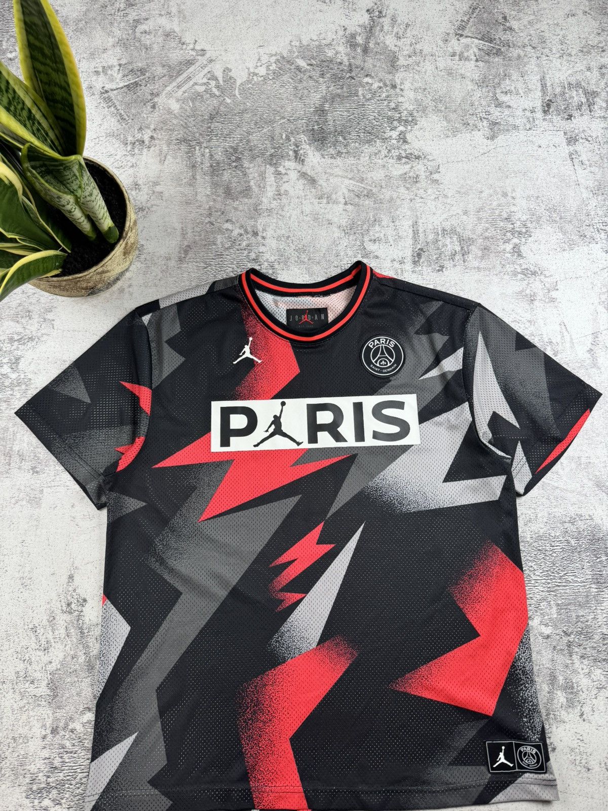 Jordan Brand Paris Saint Germain PSG Jordan Men’s M Size Soccer Football T Shirt Jersey Kit Size US M / EU 48-50 / 2 - 4 Thumbnail