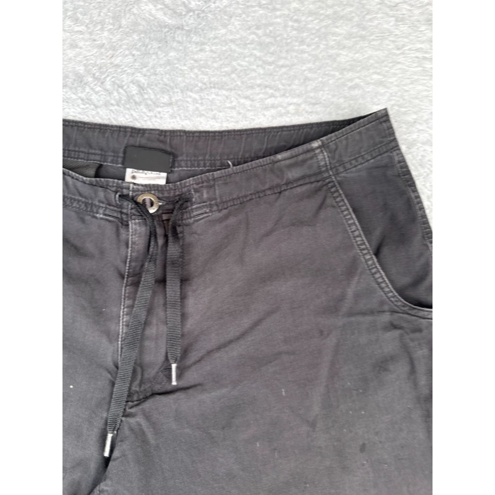 Patagonia Patagonia Shorts Men 32 Black Lightweight Drawstring Cotton 32x13 Chino Casual Wear Summer Beach Outdoors Mens Size US 32 / EU 48 - 5 Thumbnail
