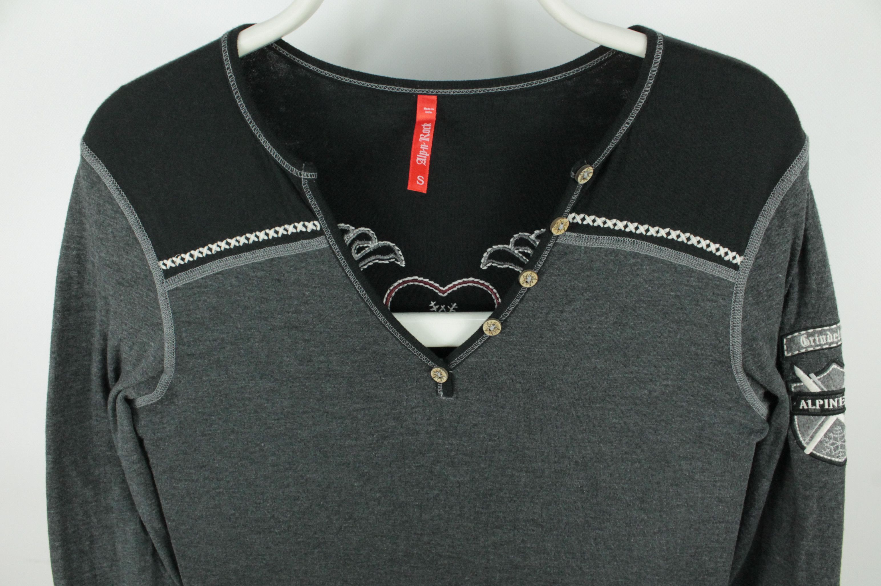 Other Alp-n-Rock Cross Country Henley Shirt Embroidered Hearts Size S / US 4 / IT 40 - 2 Thumbnail