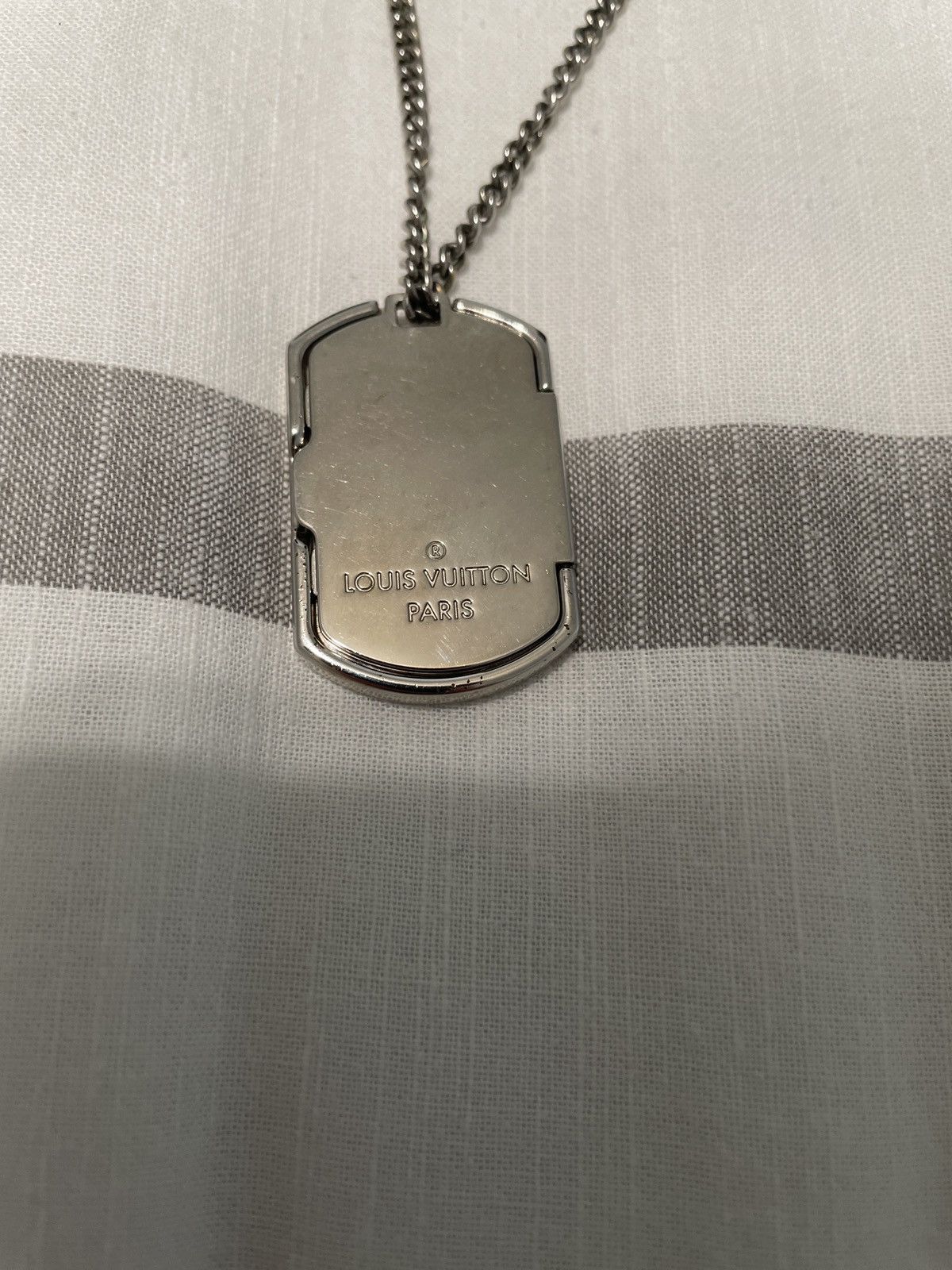 Jewelry × Louis Vuitton × Vintage louis vuitton black monogram eclipse pendant Size ONE SIZE - 6 Thumbnail
