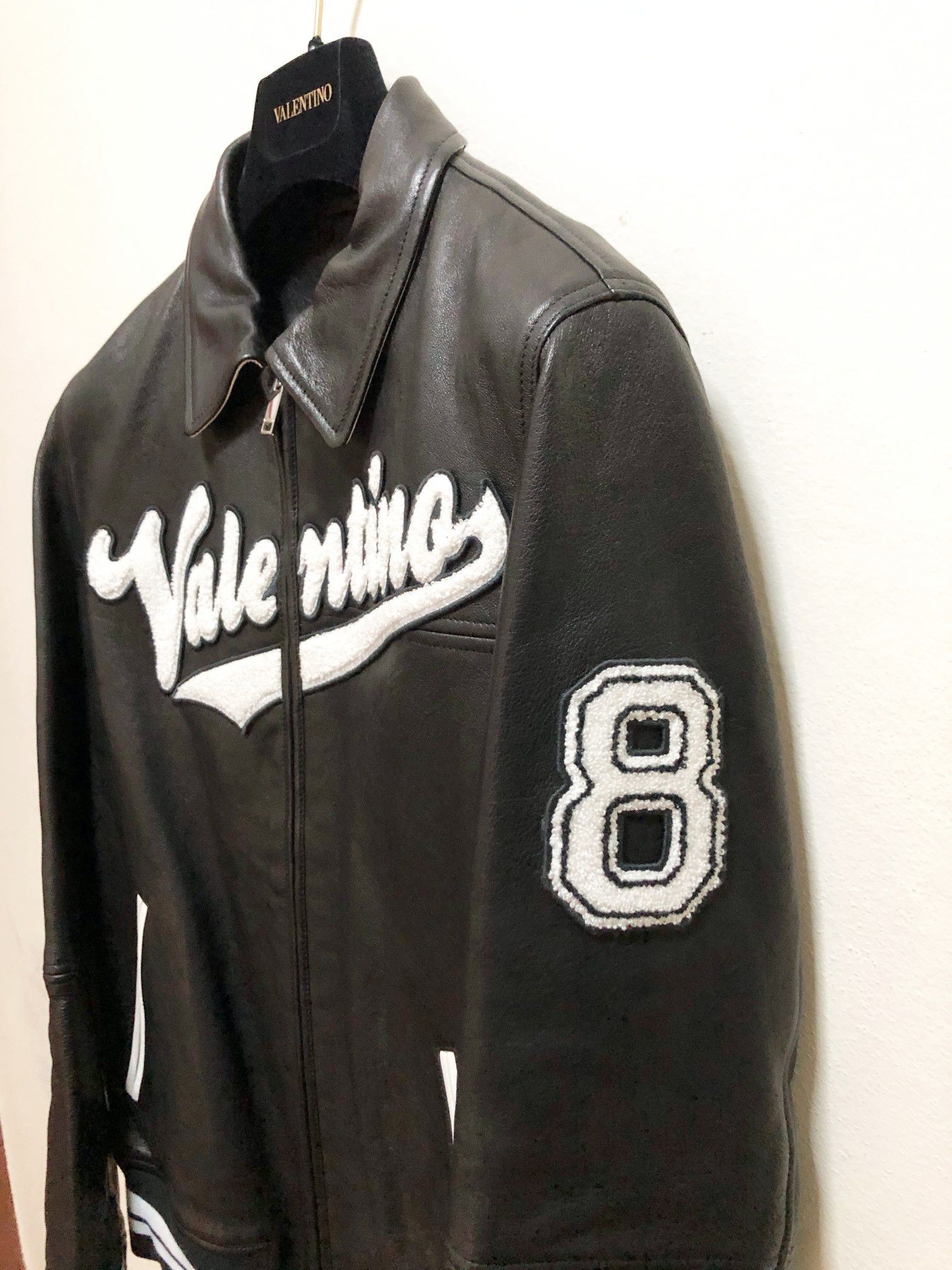 Valentino [🔥🔥Grail🔥🔥] Valentino Logo Leather Bomber Jacket Size US M / EU 48-50 / 2 - 6 Thumbnail