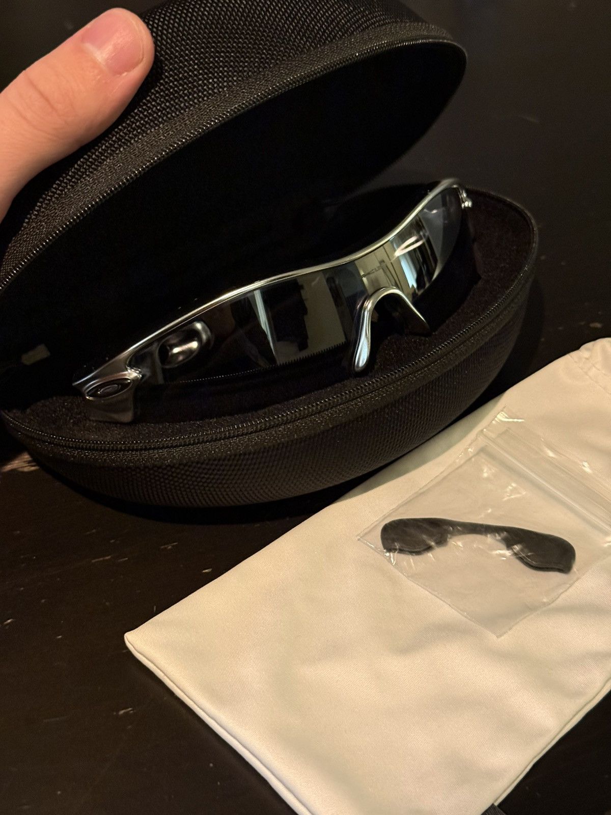 Oakley OAKLEY RADAR POLISHED ALUMINUM SUNGLASSES Size ONE SIZE - 8 Thumbnail