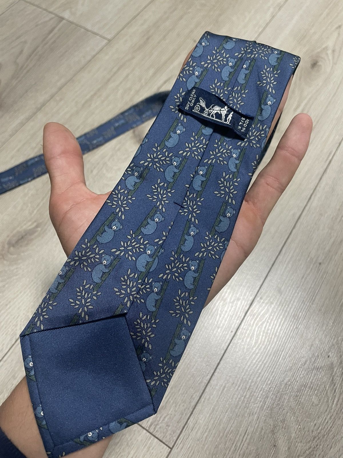 Hermes Hermes Tie Silk Necktie Koalas Bears Climbing Tree 7282 MA Size ONE SIZE - 10 Thumbnail