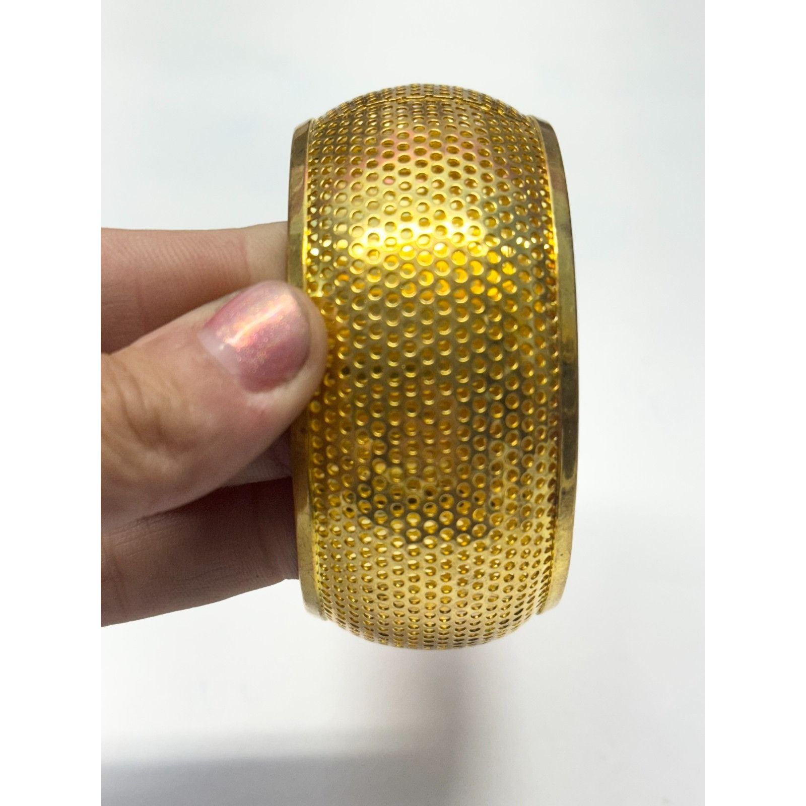 Vintage Vintage gold perforated wide bangle bracelet Size ONE SIZE - 2 Thumbnail