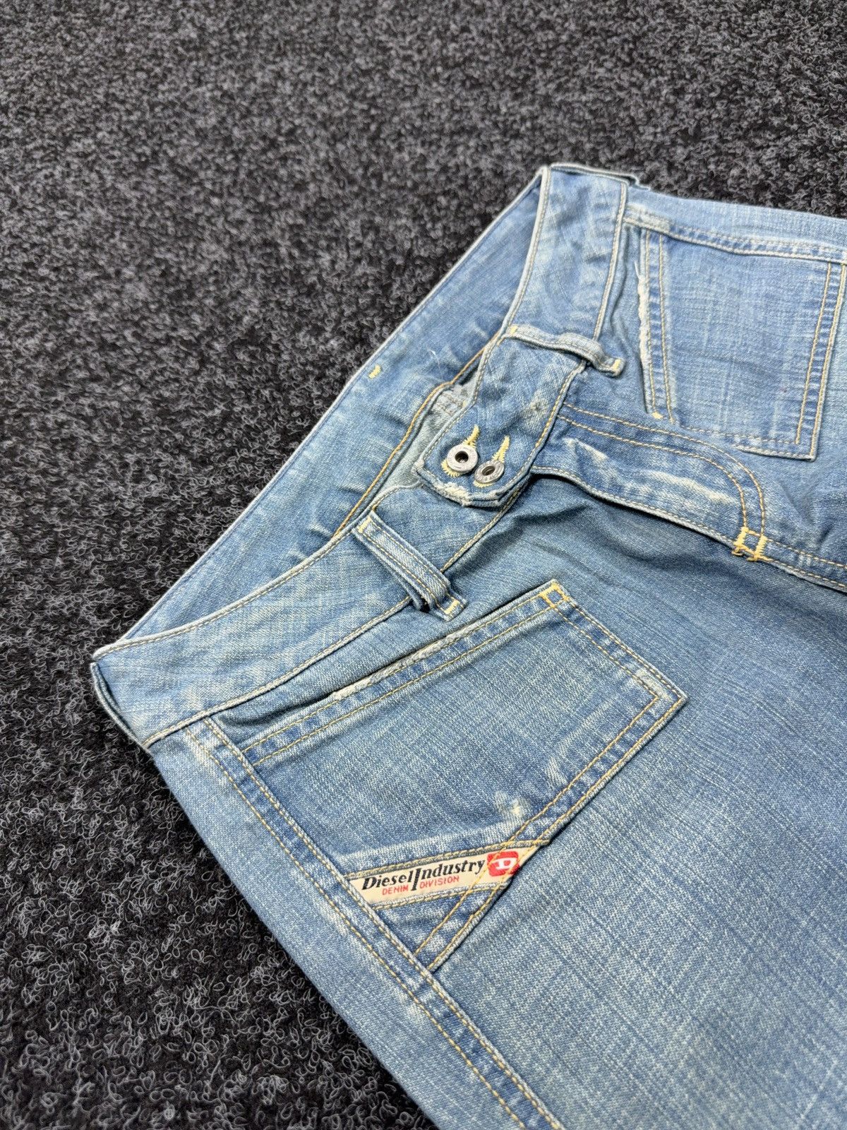 Diesel 90s Retro Diesel P-Hush Y2K Low Rise Flared Denim Jeans Size 27" / US 4 / IT 40 - 7 Thumbnail