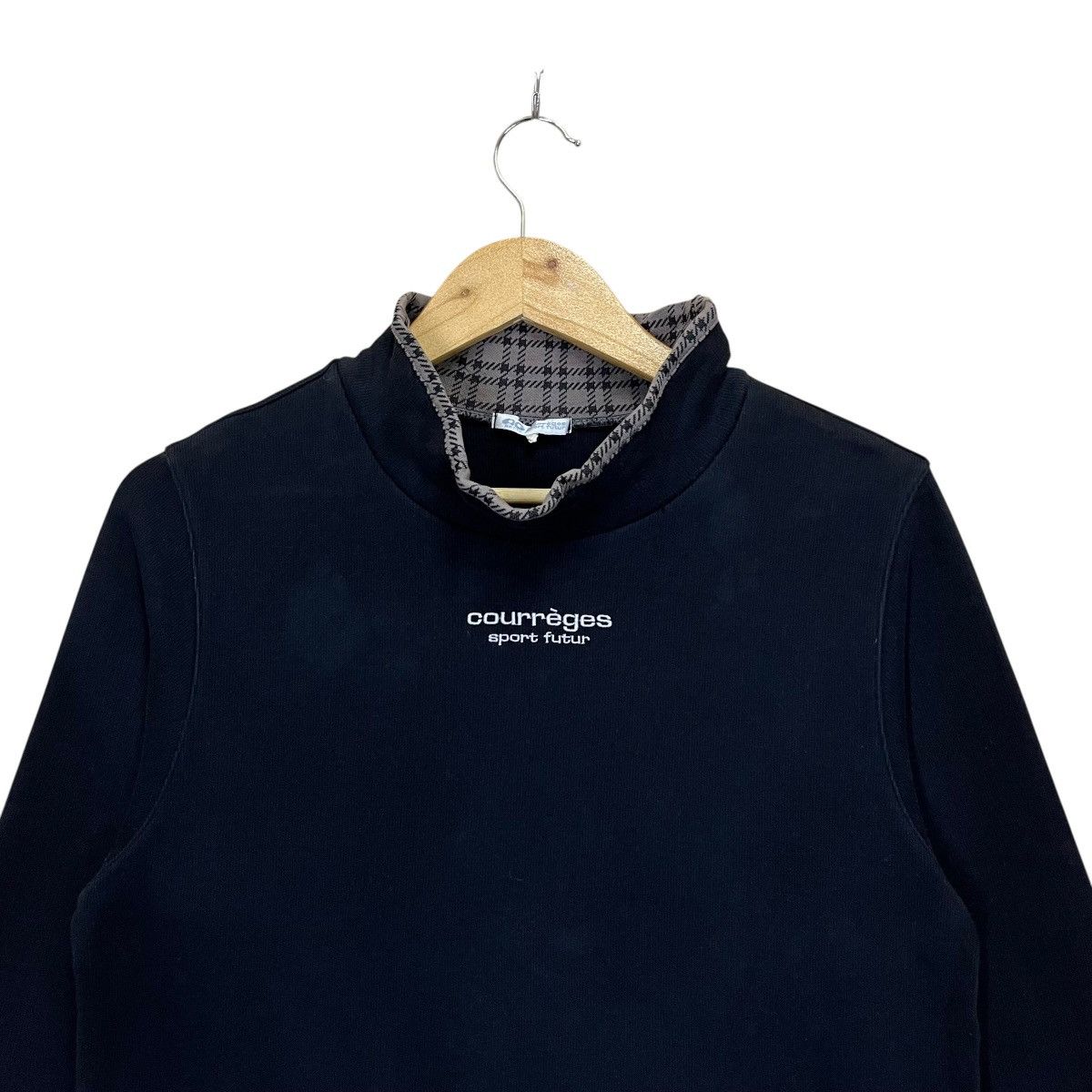 Japanese Brand Vintage Courreges Centre Logo Crewneck Sweatshirt Size US M / EU 48-50 / 2 - 4 Thumbnail