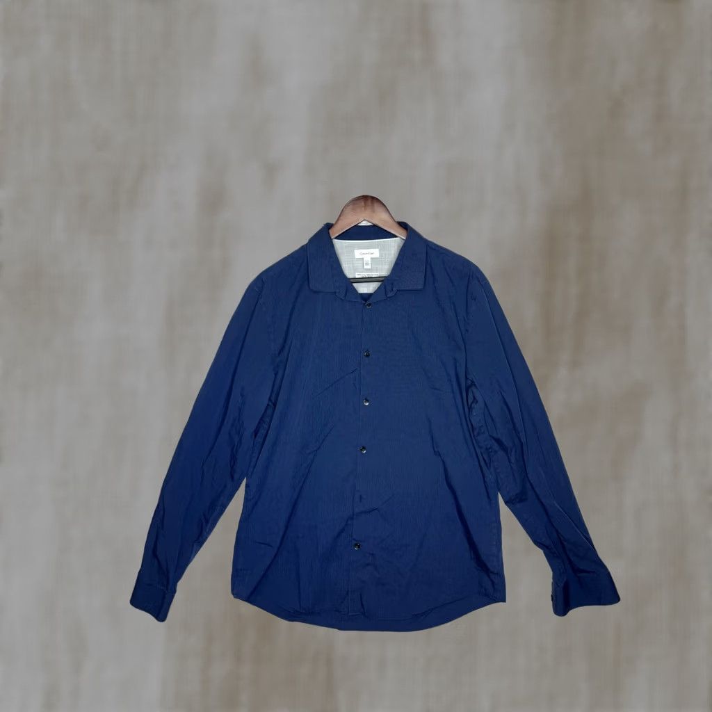 Calvin Klein Calvin Klein Mens Slim Fit Infinite Cool Button Down Shirt Navy XL Size US XL / EU 56 / 4 - 1 Thumbnail