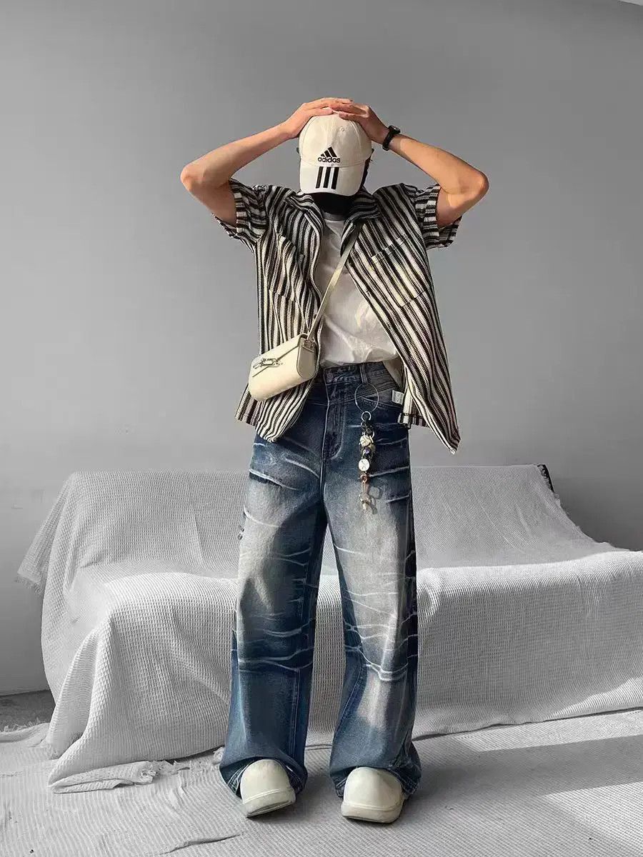 Japanese Brand Street style paw print design textured baggy jeans Size US 33 - 4 Thumbnail