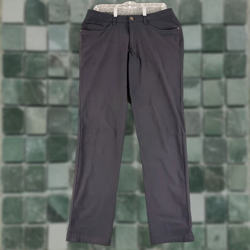 Lululemon Lululemon ABC Classic Fit Pant Mens Size 32 Black Straight Leg Casual Work Gym Pants Size US 32 / EU 48 - 1 Thumbnail