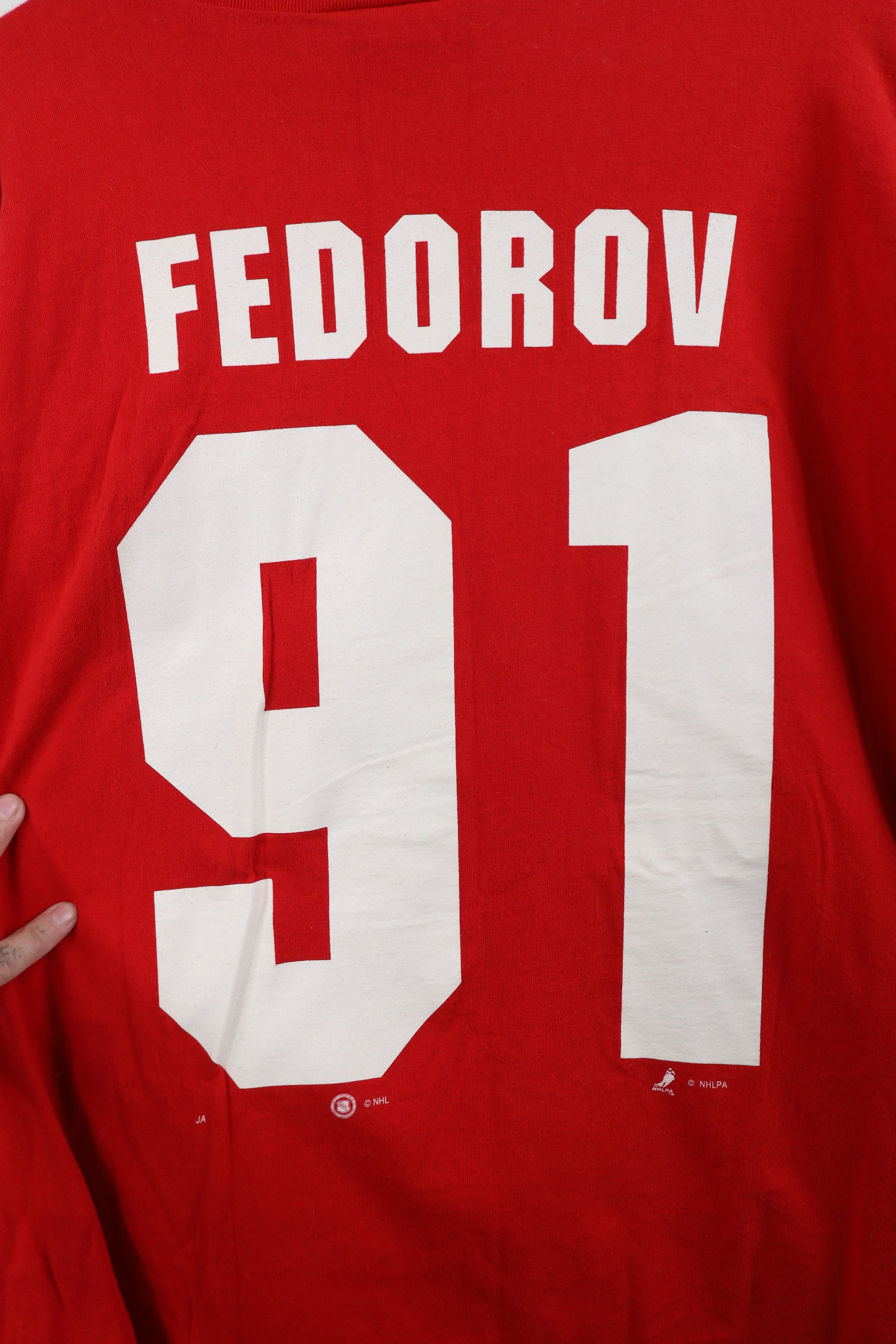 Vintage Vintage 90s Champs Detroit Red Wings Hockey Jersey T-Shirt Size US XL / EU 56 / 4 - 11 Thumbnail
