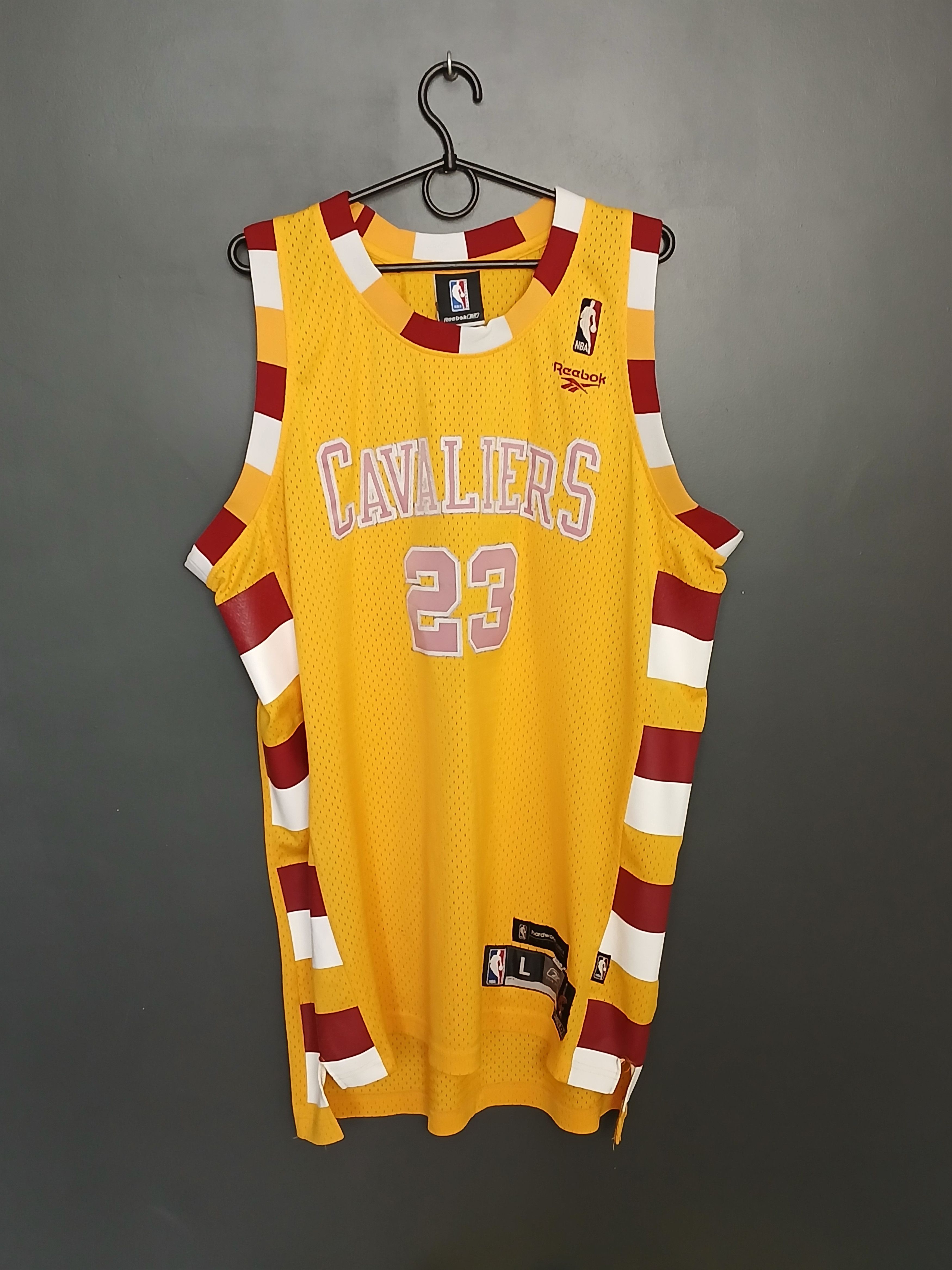 NBA NBA Cleveland Cavaliers James Basketball Jersey Size US L / EU 52-54 / 3 - 1 Thumbnail