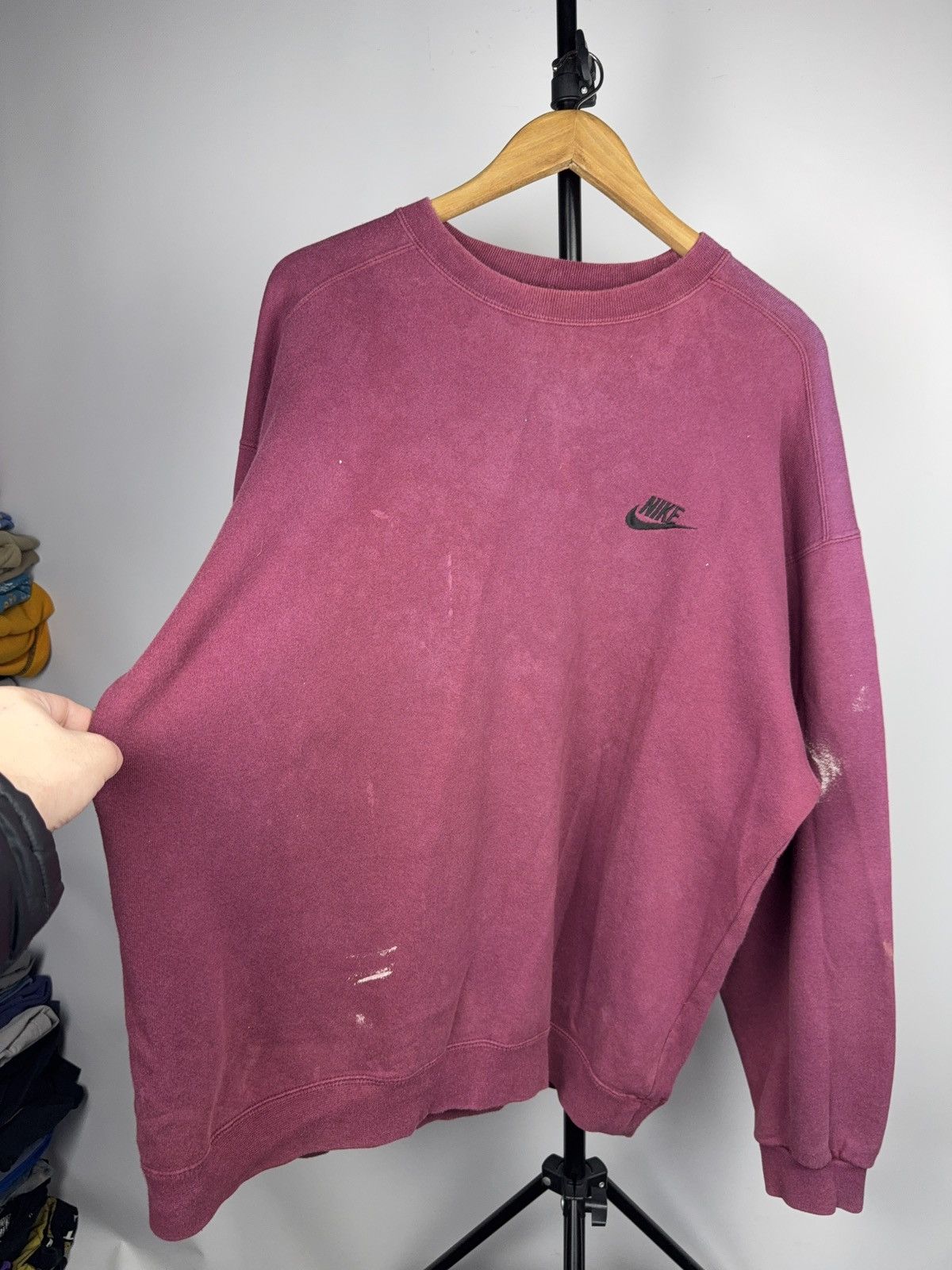 Nike Retro 90s Nike Distressed Burgundy Faded Crewneck Swoosh L Size US L / EU 52-54 / 3 - 2 Thumbnail