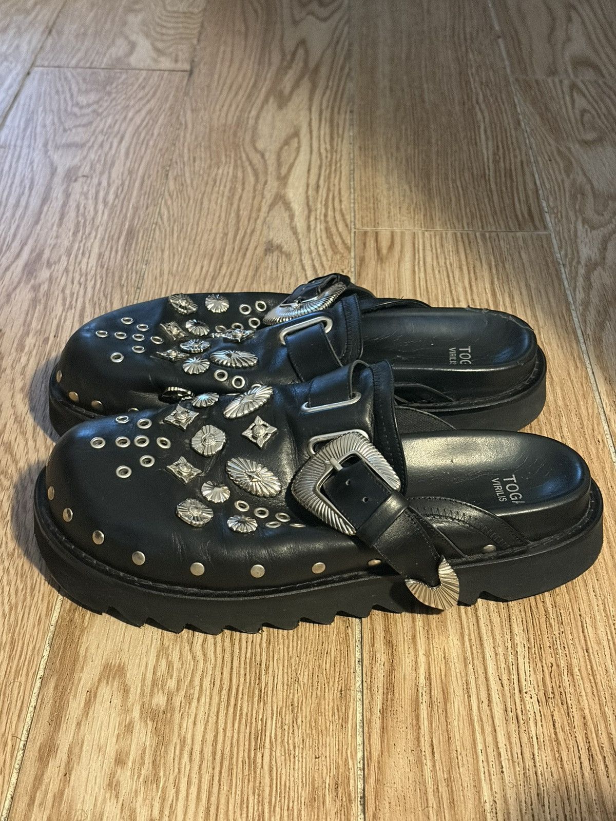 Toga Virilis Studded Leather Slippers