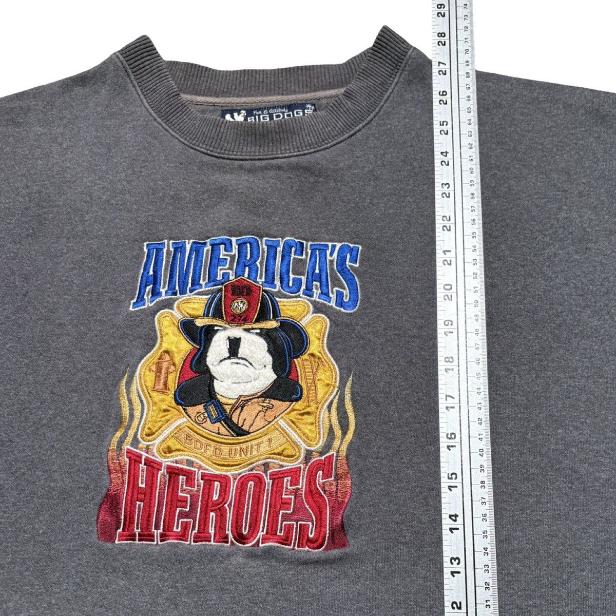 Big Dogs Vintage Big Dogs America’s Heroes Firefighter Sweatshirt L Size US L / EU 52-54 / 3 - 5 Thumbnail