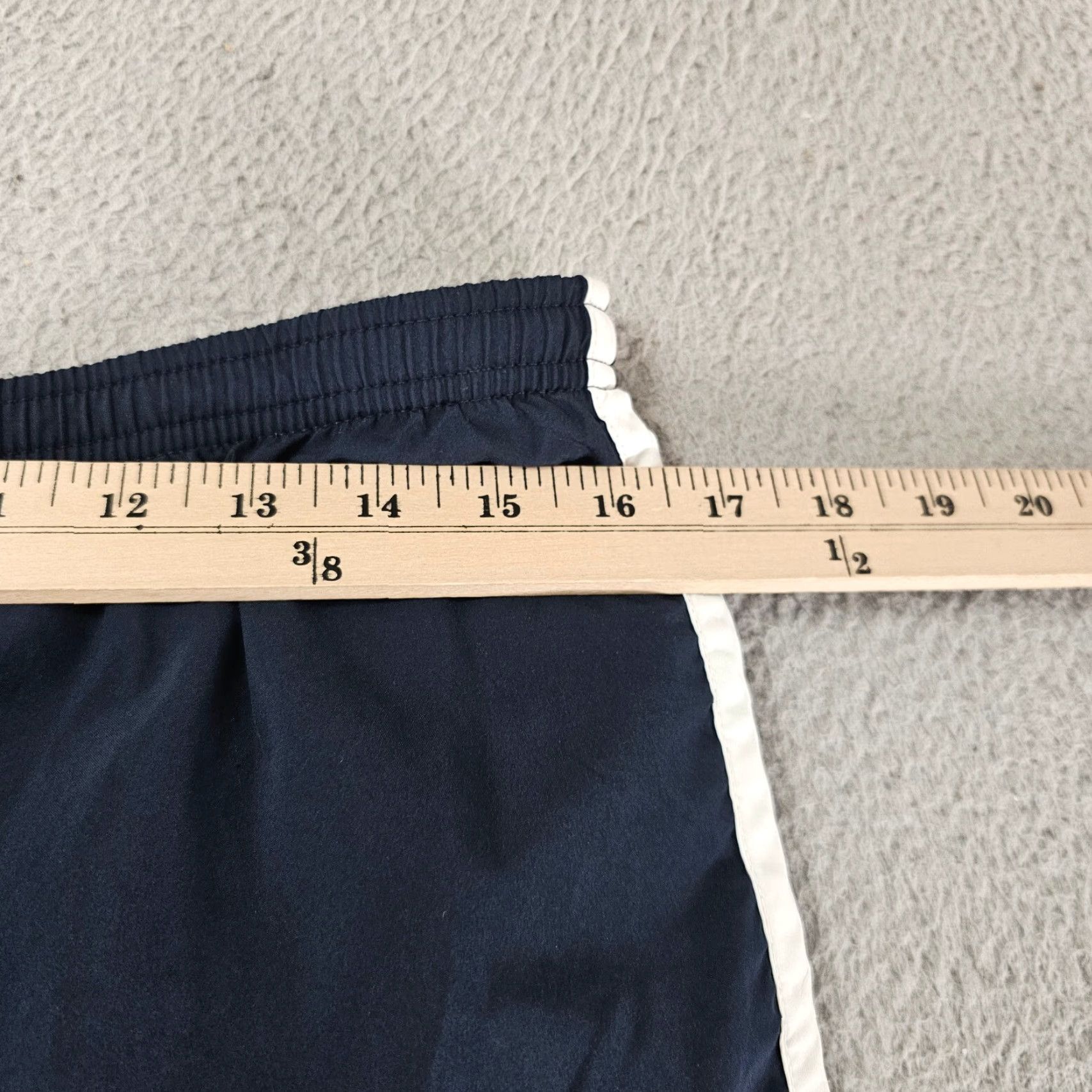 Nike Nike Shorts Womens Medium Navy Lined 3" Ins Stretch Running Gym Short Workout breathable moisture-wicking quick dry casual activewear Size 32" / US 10 / IT 46 - 6 Thumbnail