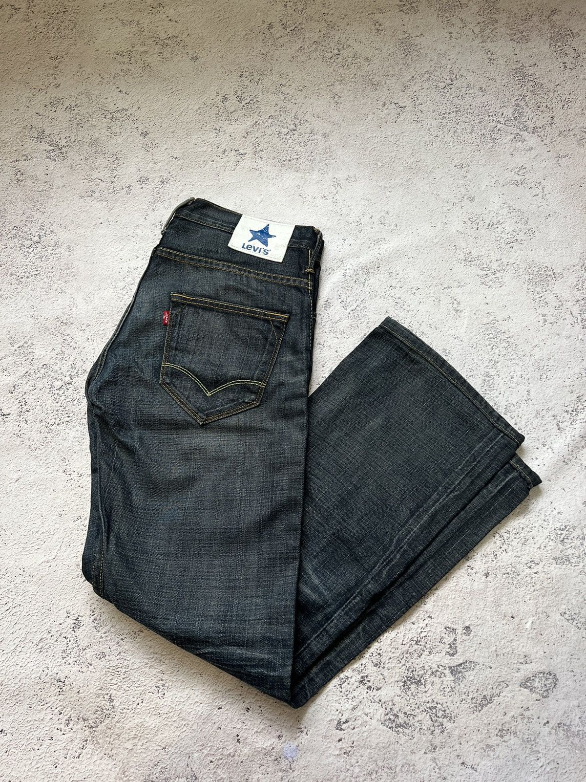 Levi's × Vintage Y2K Levis Blue Star Faded Vintage Jeans Size US 33 - 5 Thumbnail