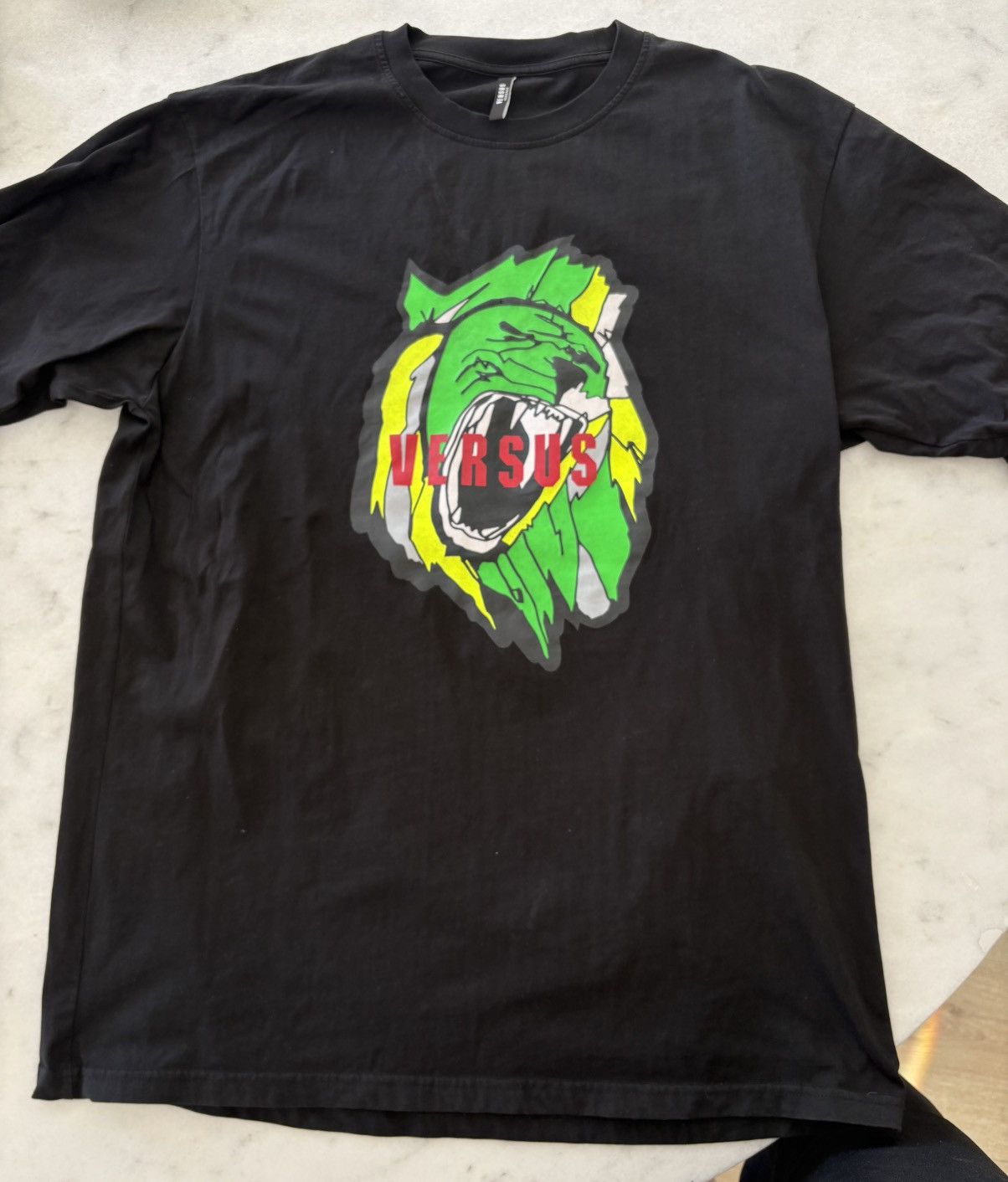 Versus Versace Versus Versace lion t shirt neon - Large Size US L / EU 52-54 / 3 - 2 Thumbnail