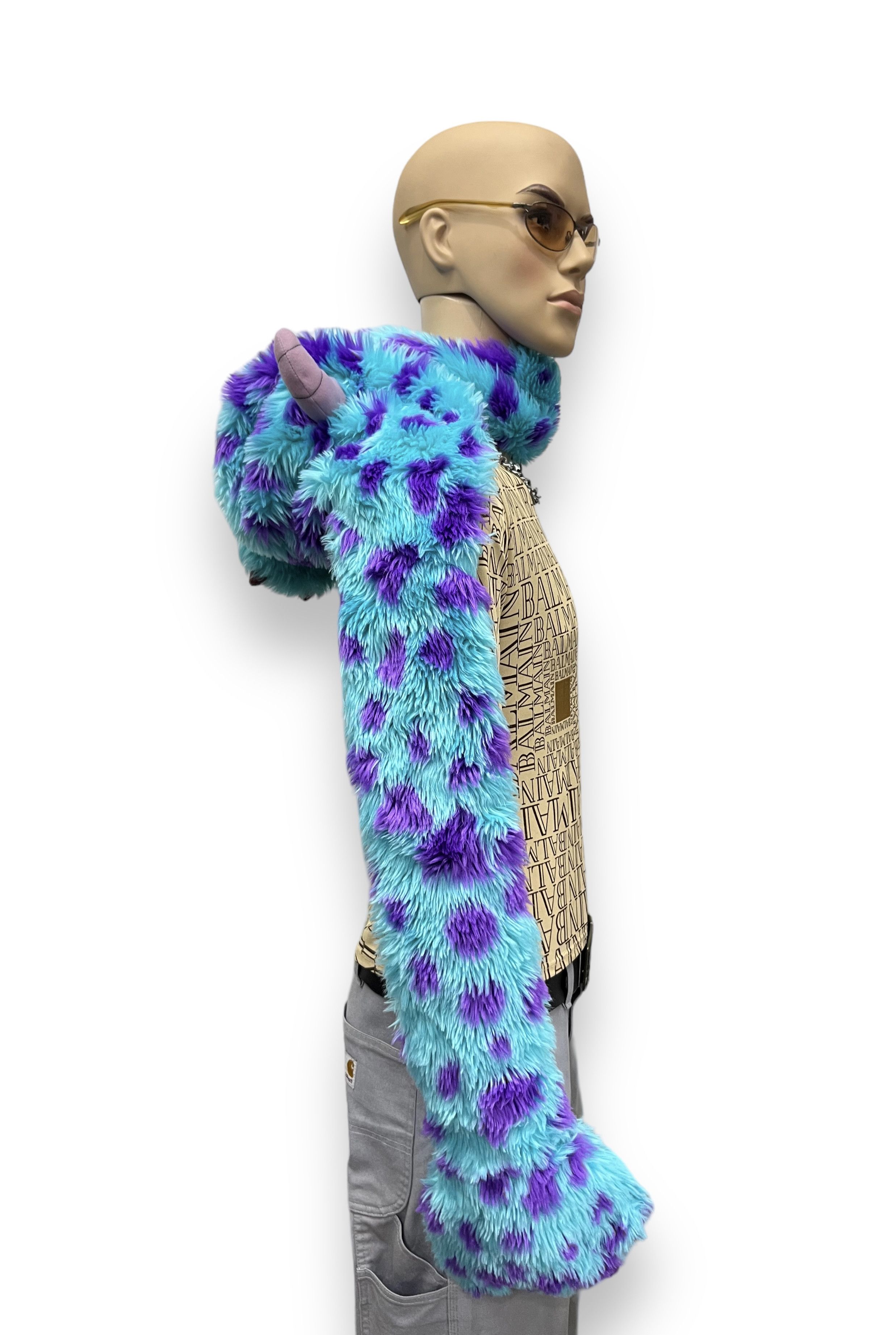 Disney 🔥MONSTERS UNIVERSITY SULLEY Fluffy Hat Scarf Hand Warmer Size ONE SIZE - 7 Thumbnail