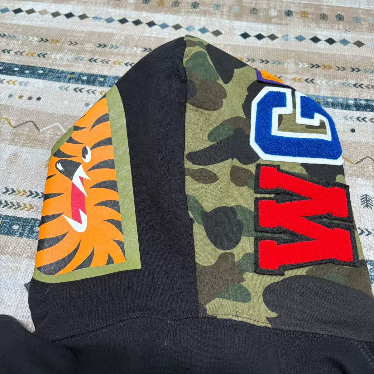 Bape BAPE LIMITED CAMO SHARK FULL ZIP HOODIE Size US XL / EU 56 / 4 - 8 Thumbnail