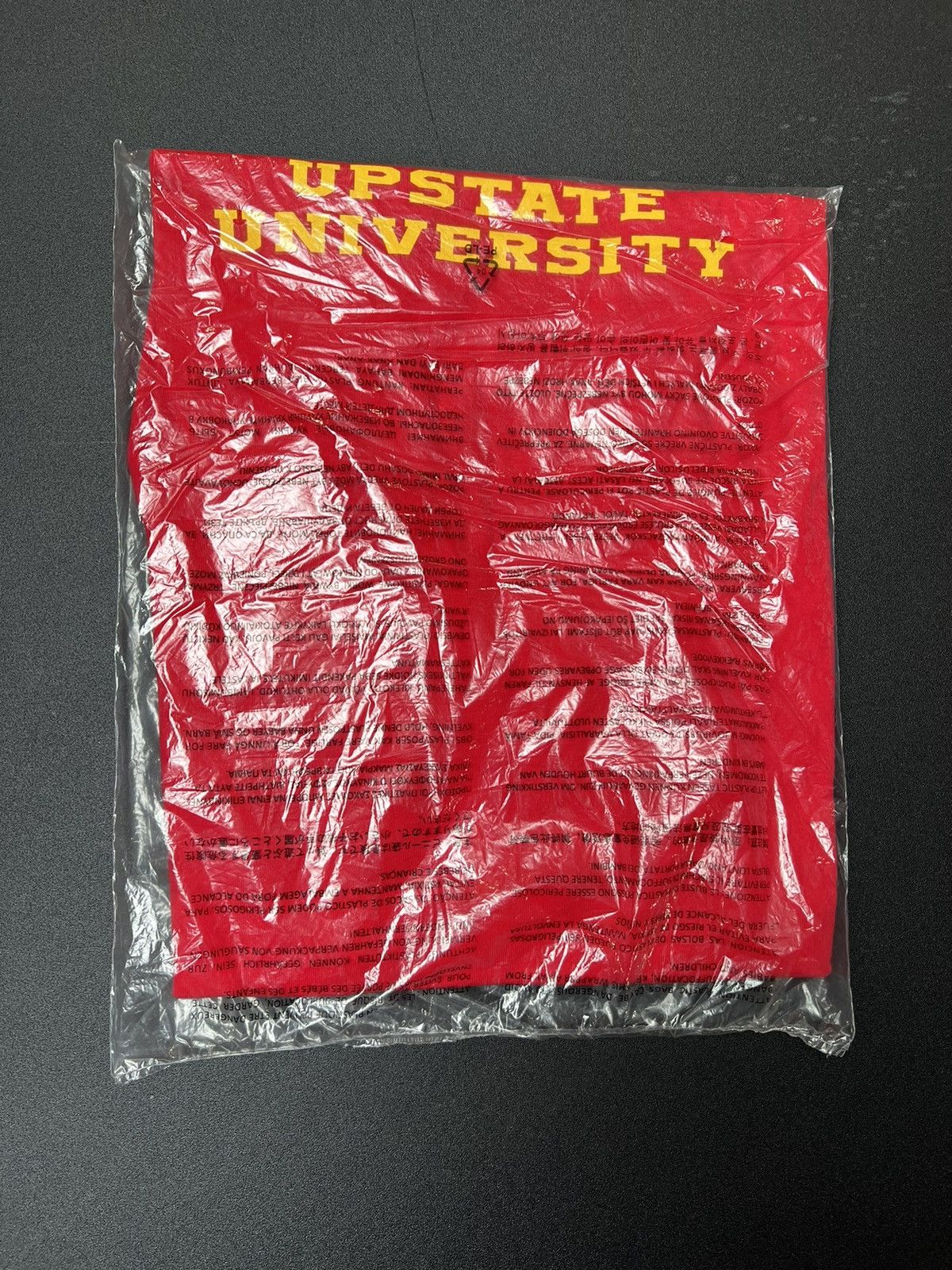 Vintage Vintage invincible upstate university t shirt size M new Size US M / EU 48-50 / 2 - 2 Thumbnail