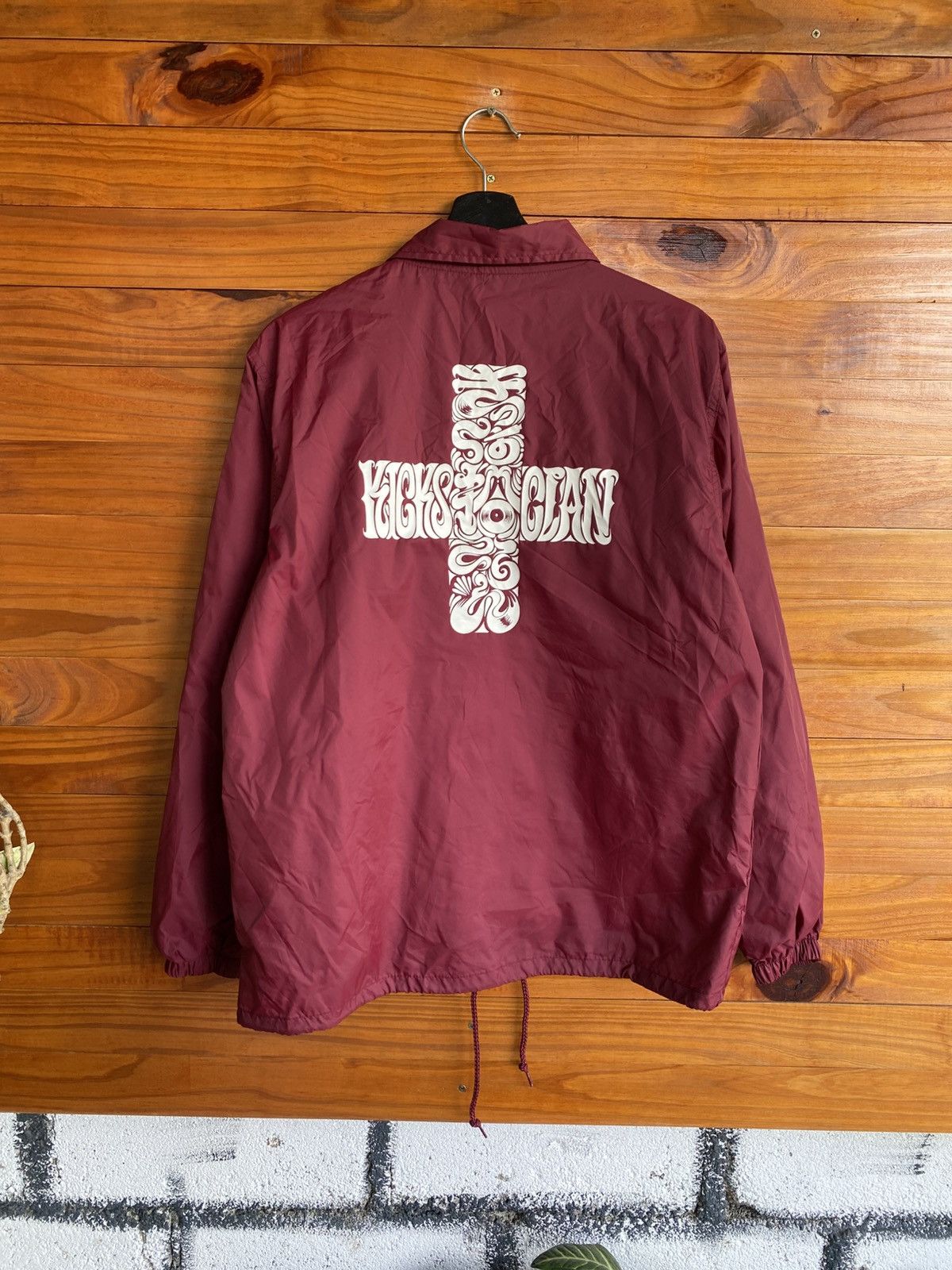 Japanese Brand Vintage Hosokawa Maroon Coach Jacket – Graphic Back Print Size US M / EU 48-50 / 2 - 9 Thumbnail