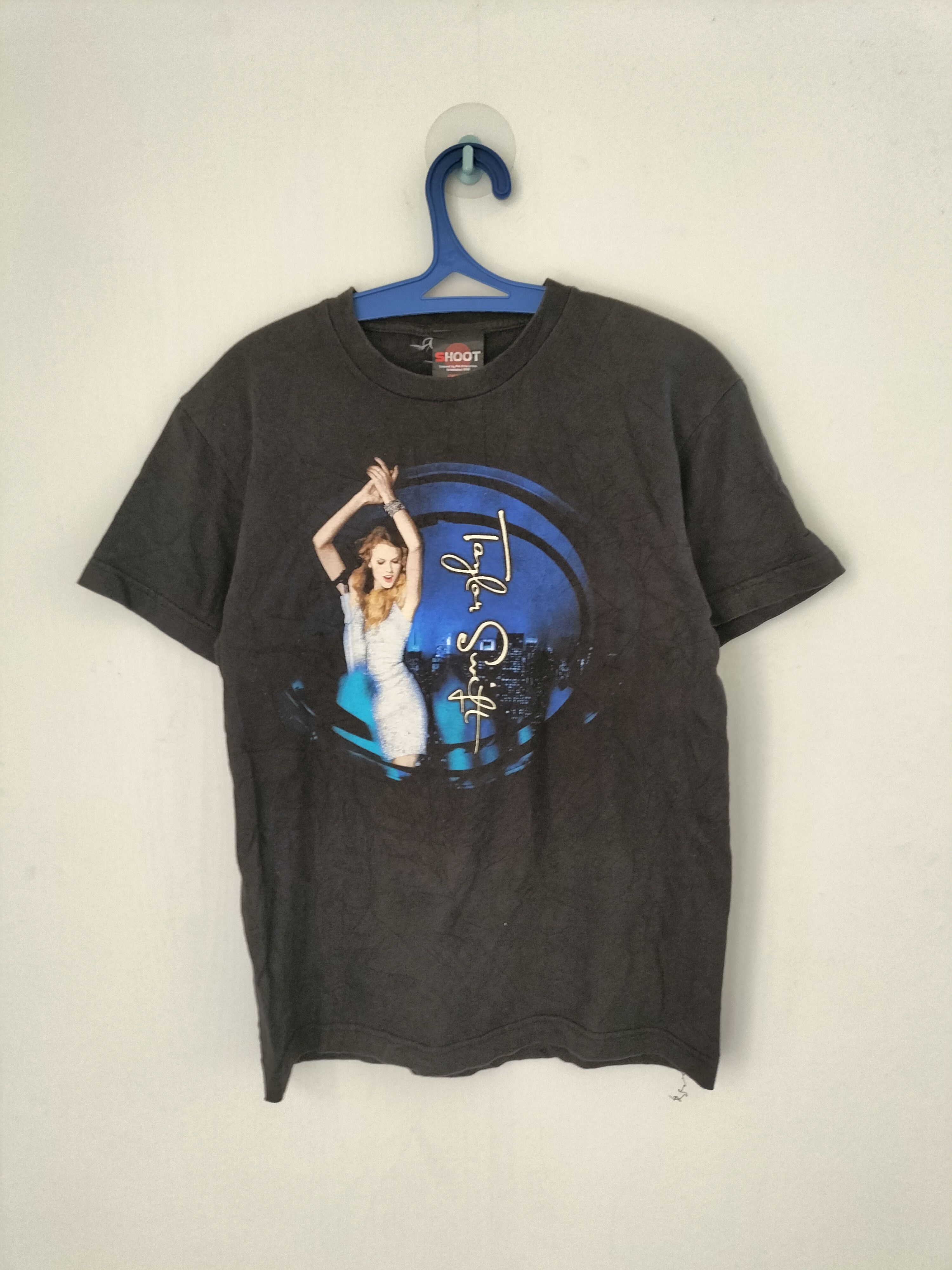 Band Tees Taylor Swift Speak Now World Tour Tee Size US S / EU 44-46 / 1 - 1 Thumbnail