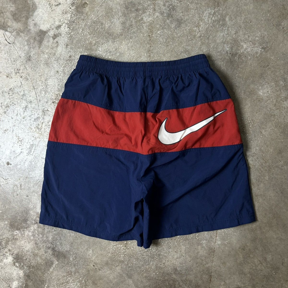 Nike × Vintage VINTAGE NIKE SWOOSH SHORTS Size US 32 / EU 48 - 1 Thumbnail