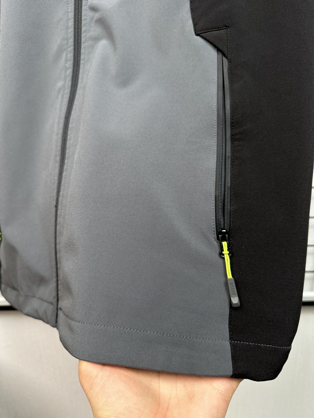 SALEWA Salewa windbreak Vest Size M Men Grey Black Size US M / EU 48-50 / 2 - 9 Thumbnail