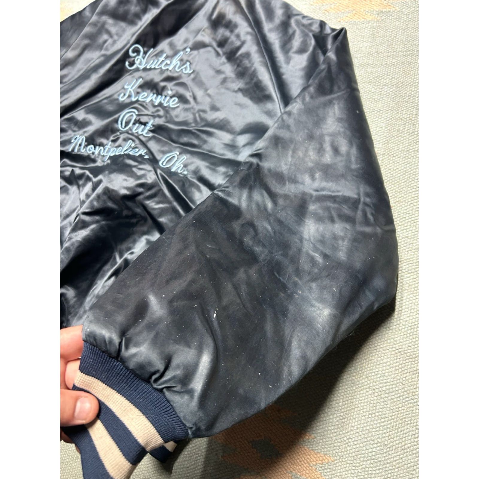 Vintage VINTAGE 80s satin bomber jacket Hutch’s Kerrie Montpelier Ohio restaurant L Jacket Size US L / EU 52-54 / 3 - 4 Thumbnail