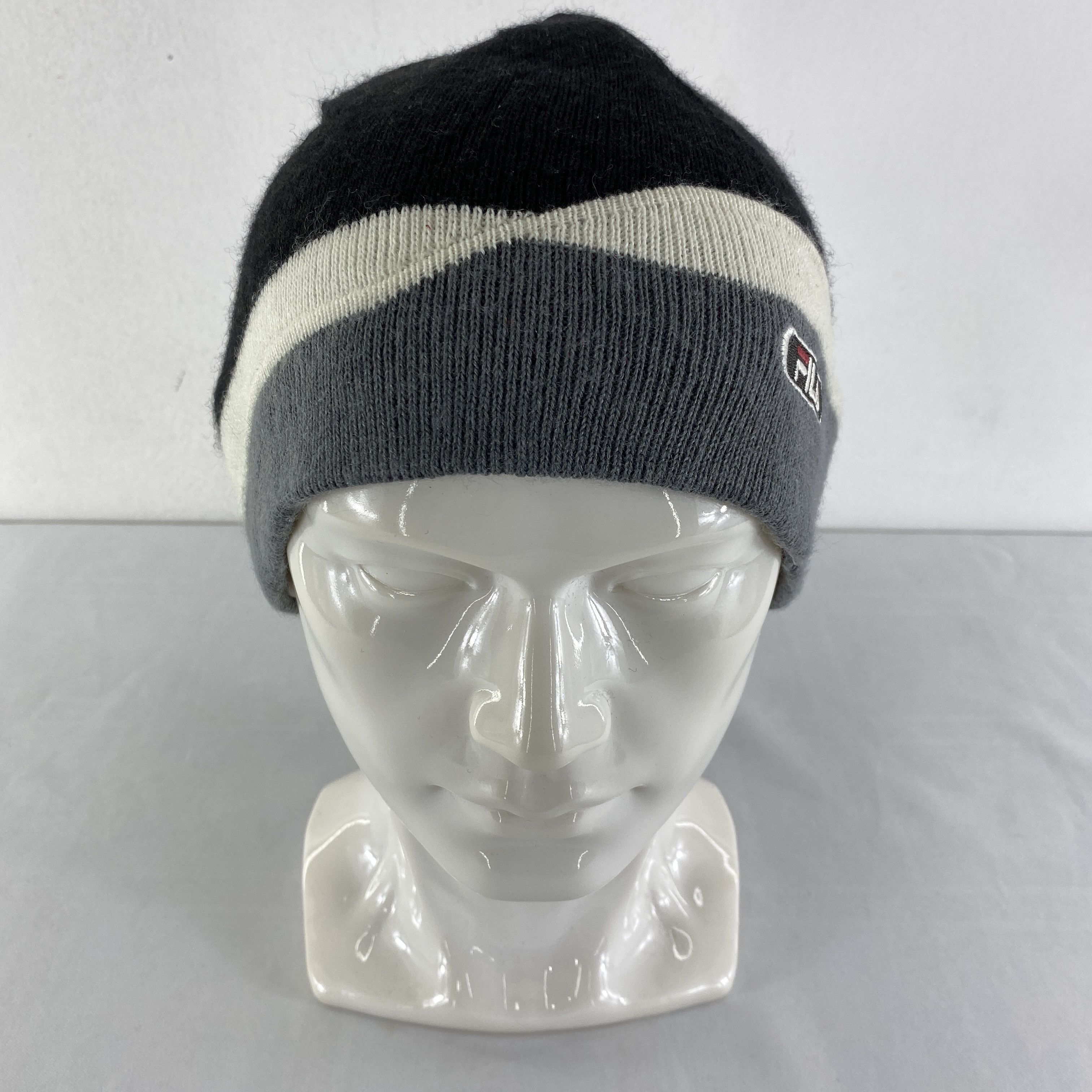 Fila Fila Embroidery Snow Cap Hat Beanie -BN492 Size ONE SIZE - 2 Thumbnail