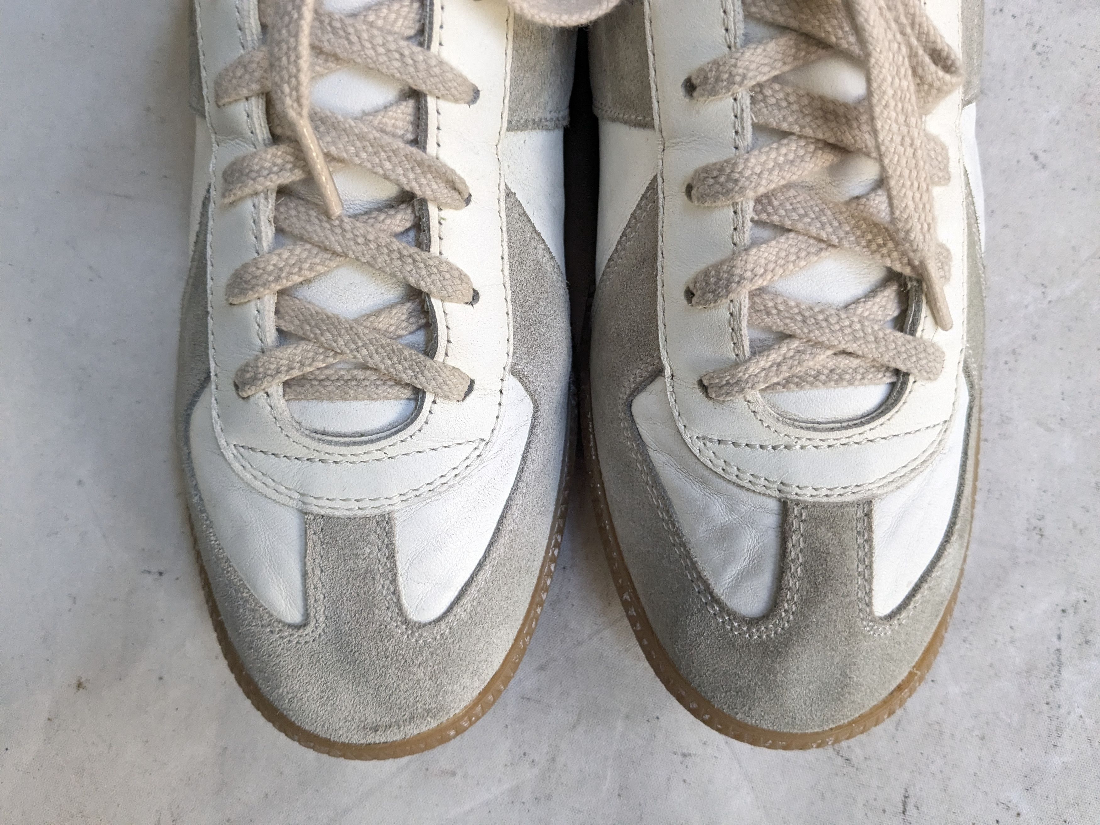 Maison Margiela Maison Margiela GAT Replicas 9 42 White Gray Painted Size US 9 / EU 42 - 3 Thumbnail