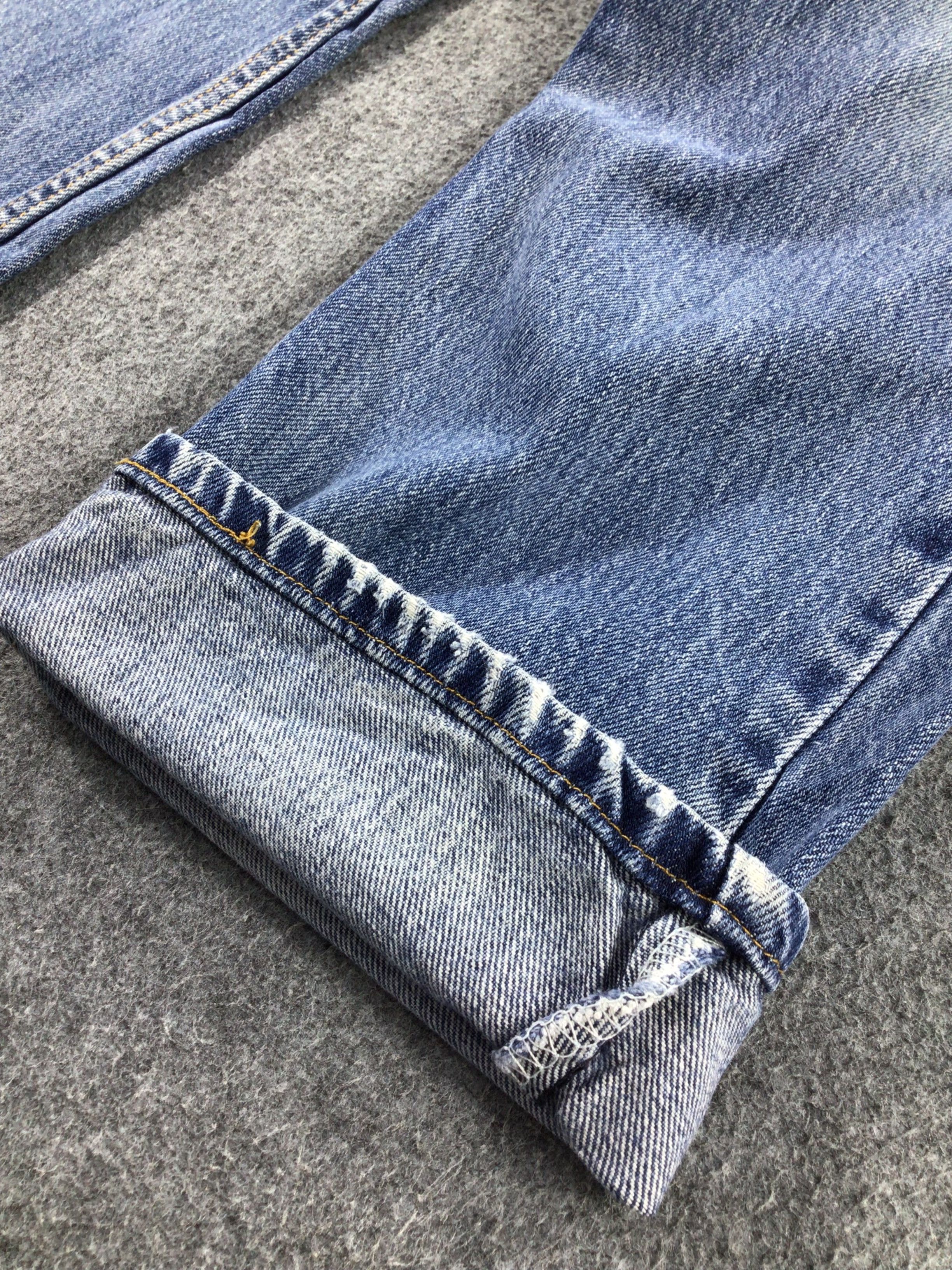 Levi's Vintage Levis 505 Jeans Faded Blue Denim KJ299A Size US 33 - 7 Thumbnail
